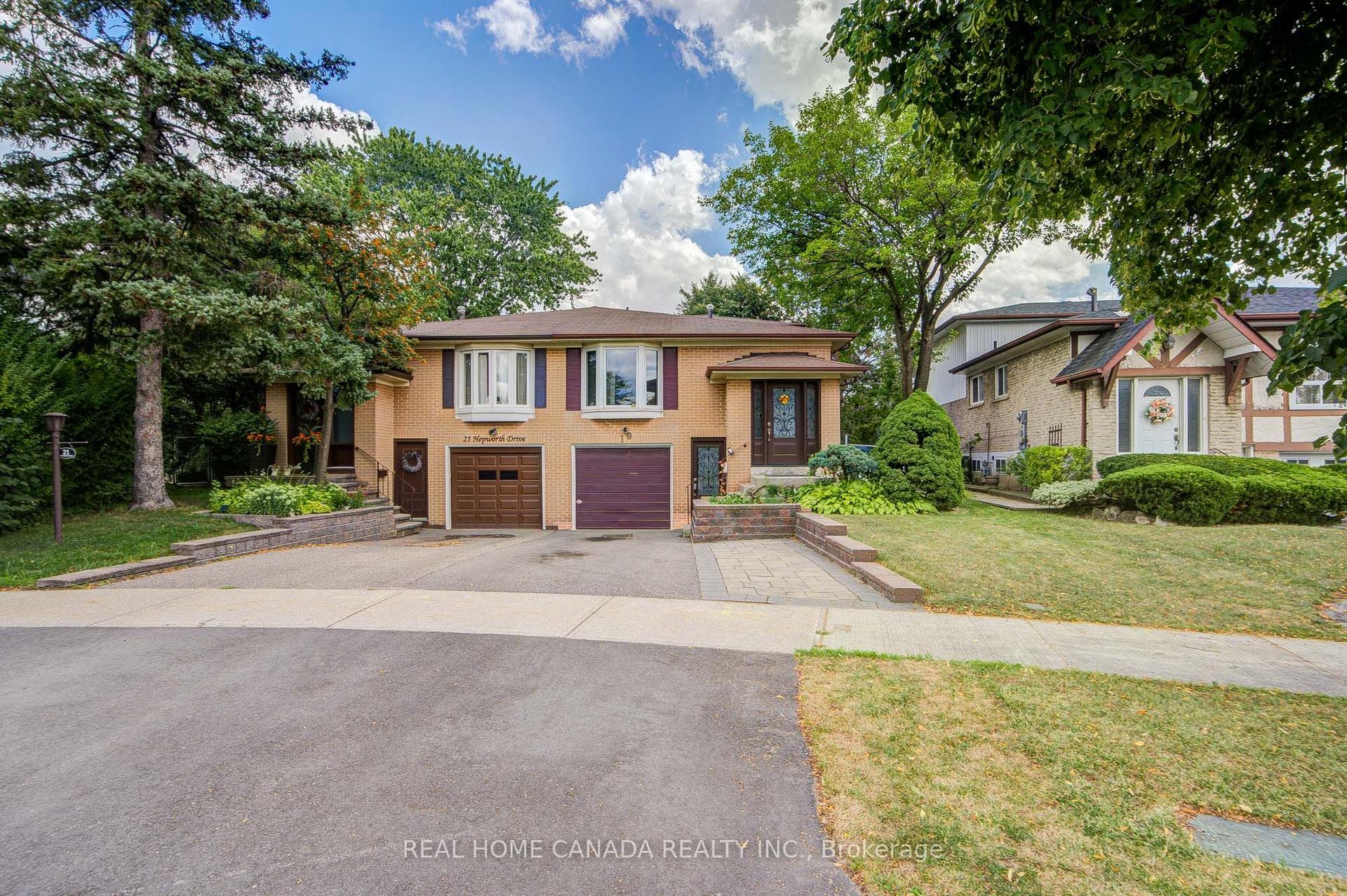19 Hepworth Drive, Toronto — Semi-Detached for sale, photo 1