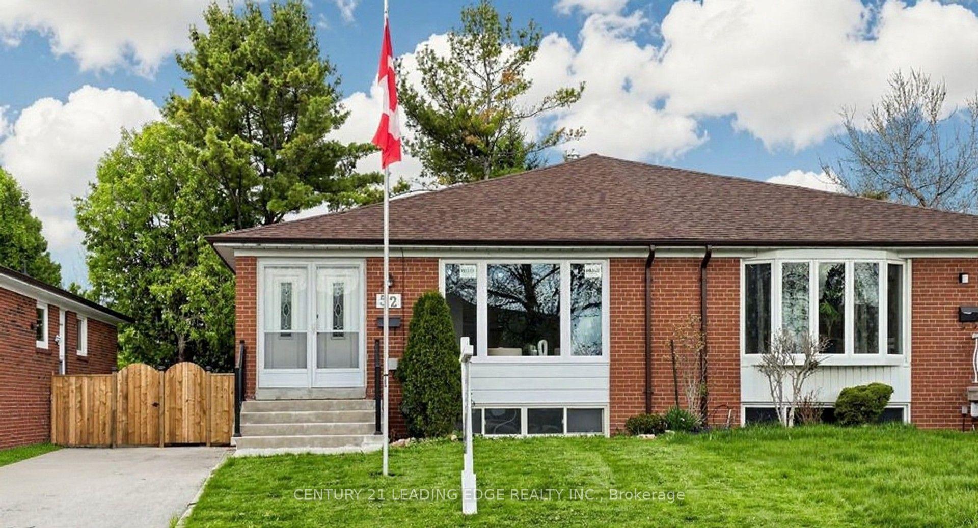 52 CLYDESDALE Drive — photo 1