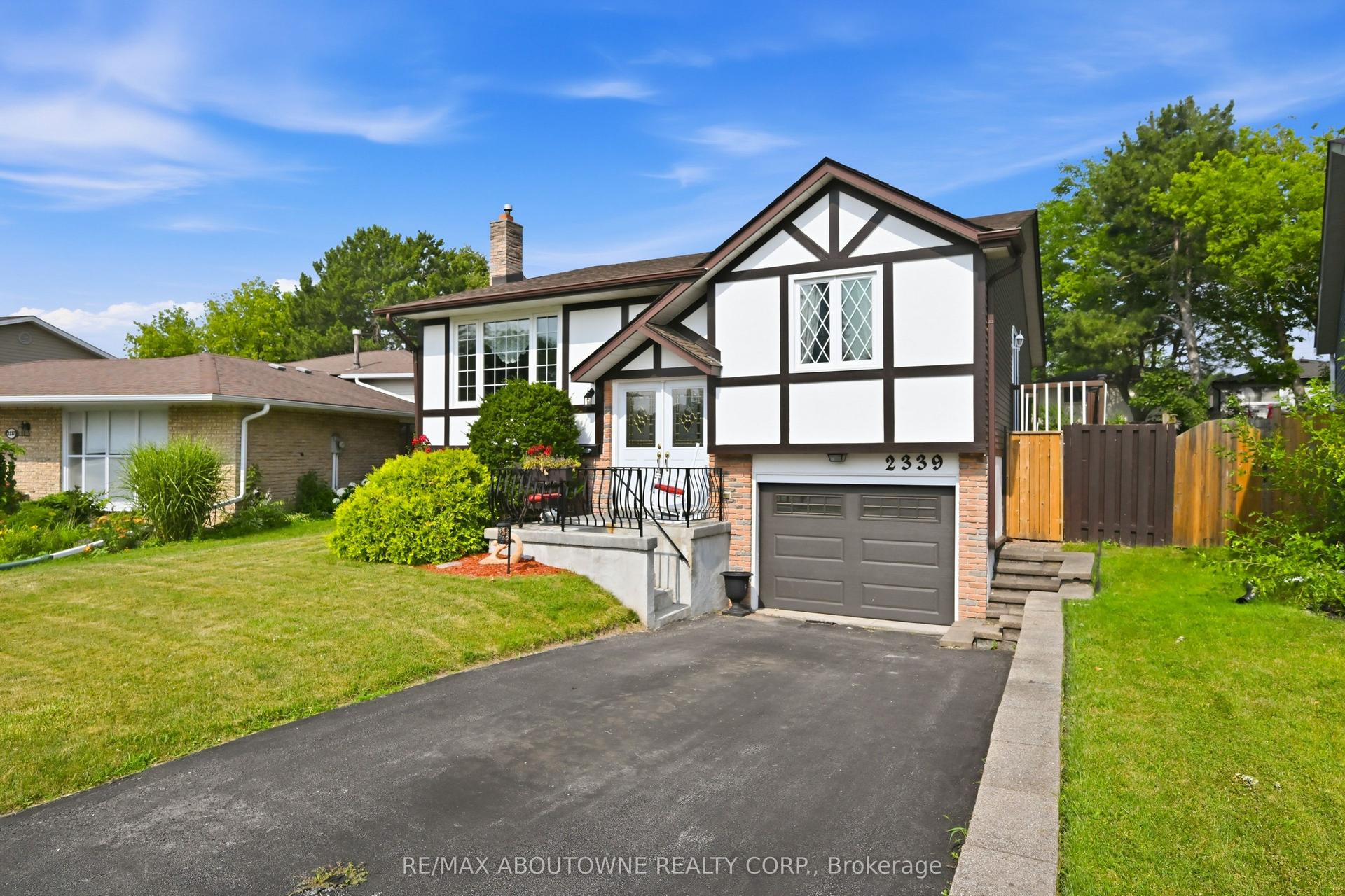 2339 Gillingham Drive, Burlington — Detached for sale, photo 1