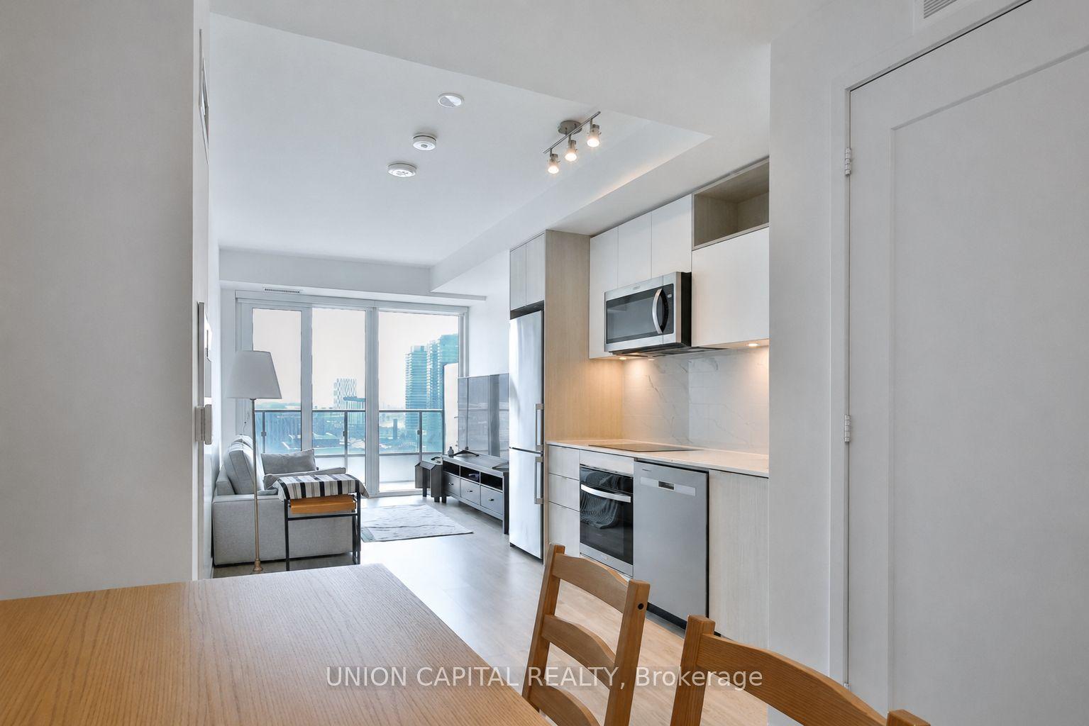 70 Princess Street 1806E #1806E — photo 1