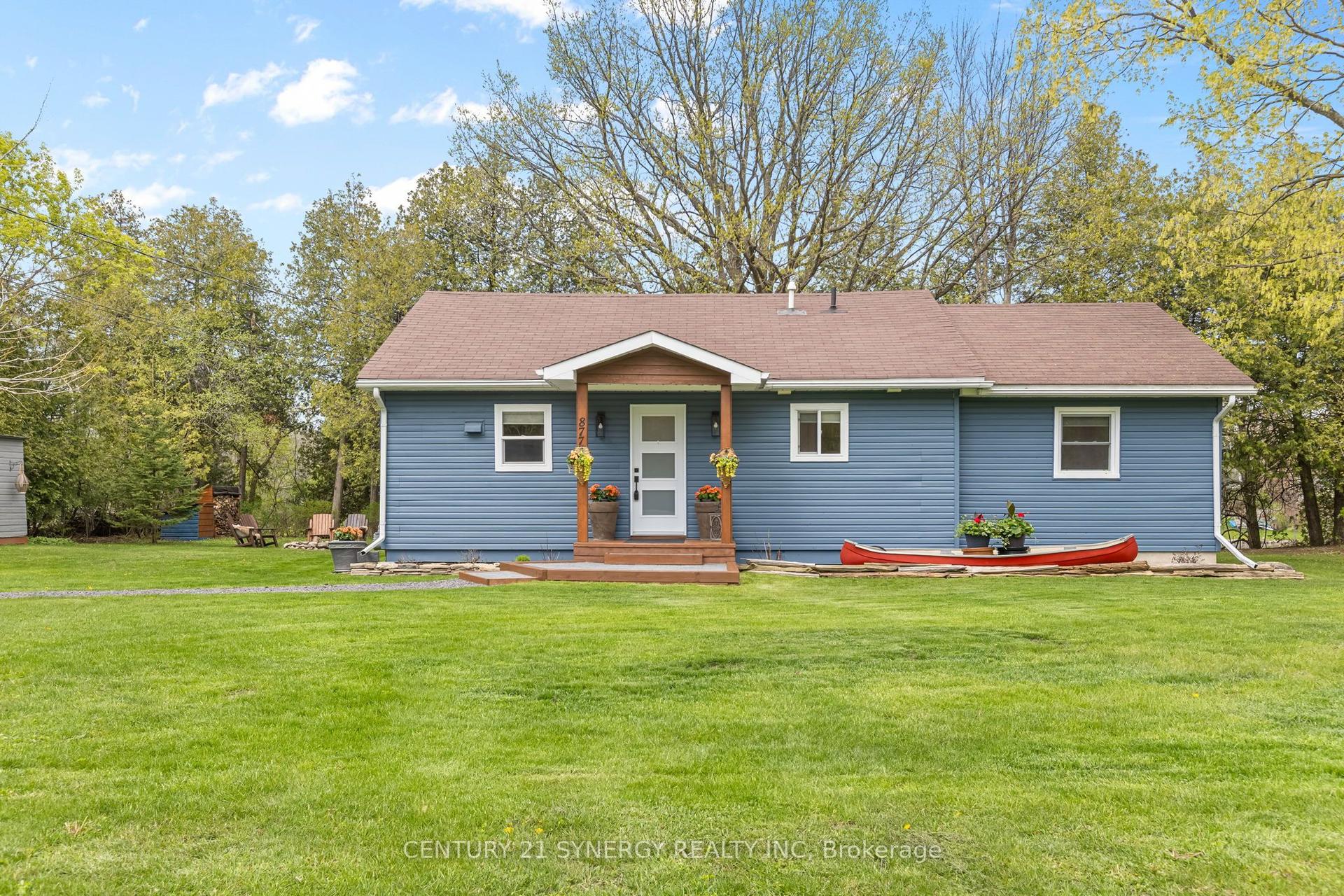 877 River Road — photo 1
