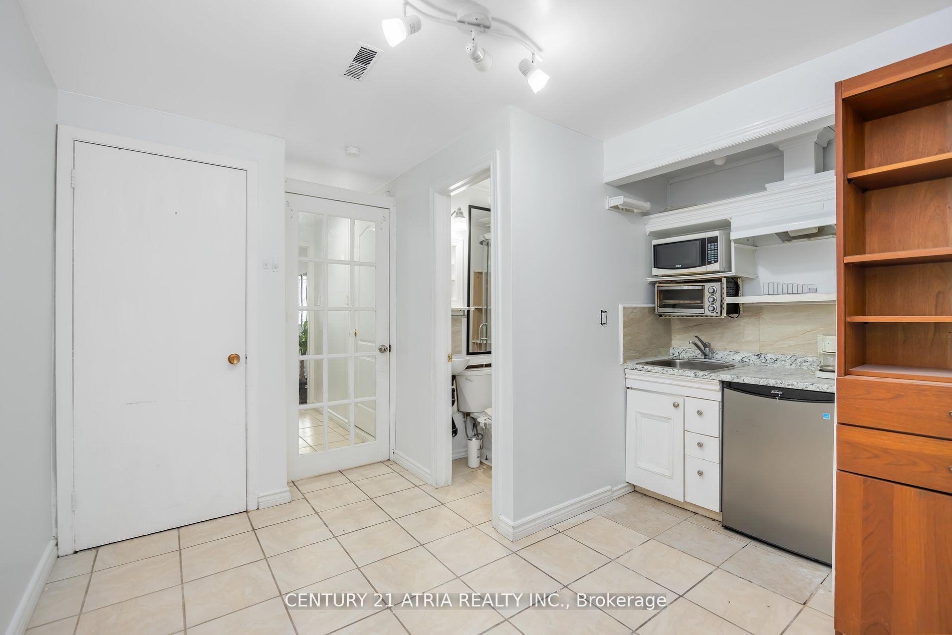 451 Military Trail 102-G #102-G — photo 1
