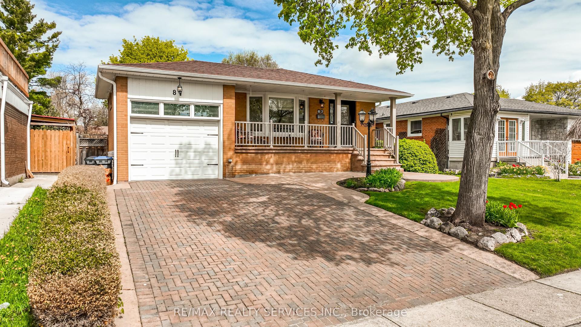 87 Ambleside Drive, Brampton — Detached for sale, photo 1