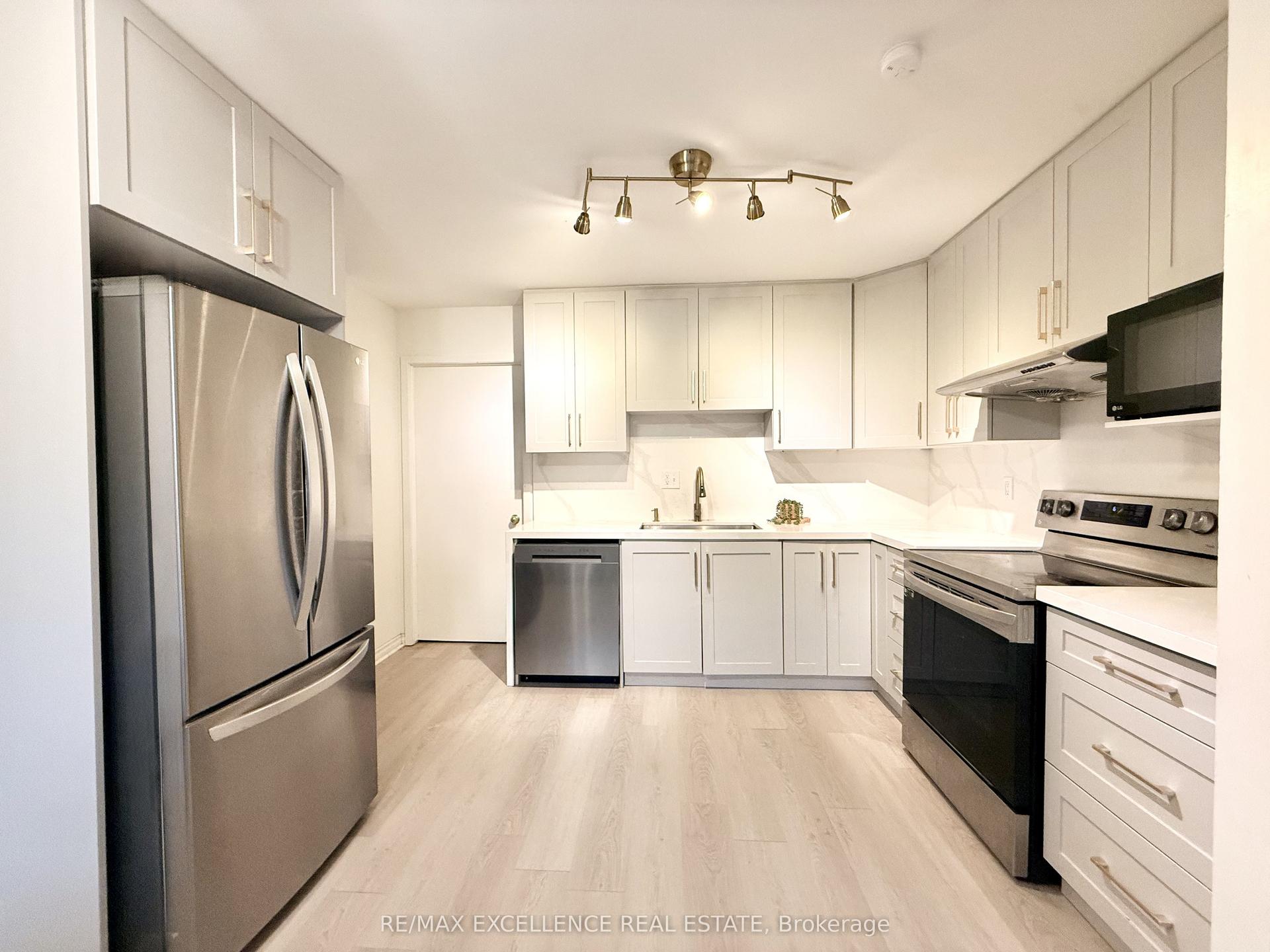 49 Woodlawn Avenue — photo 1