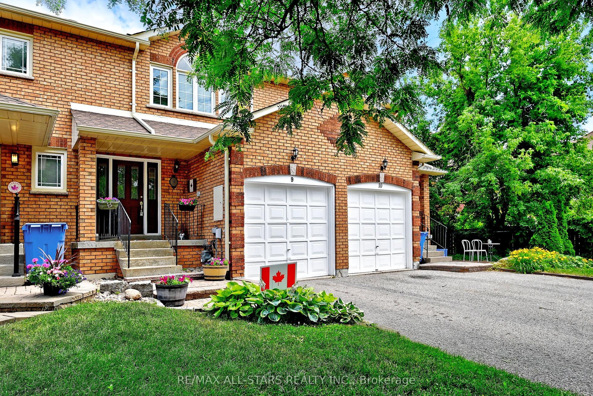 9 Opal Court, Whitchurch-Stouffville — Townhouse for sale, photo 1