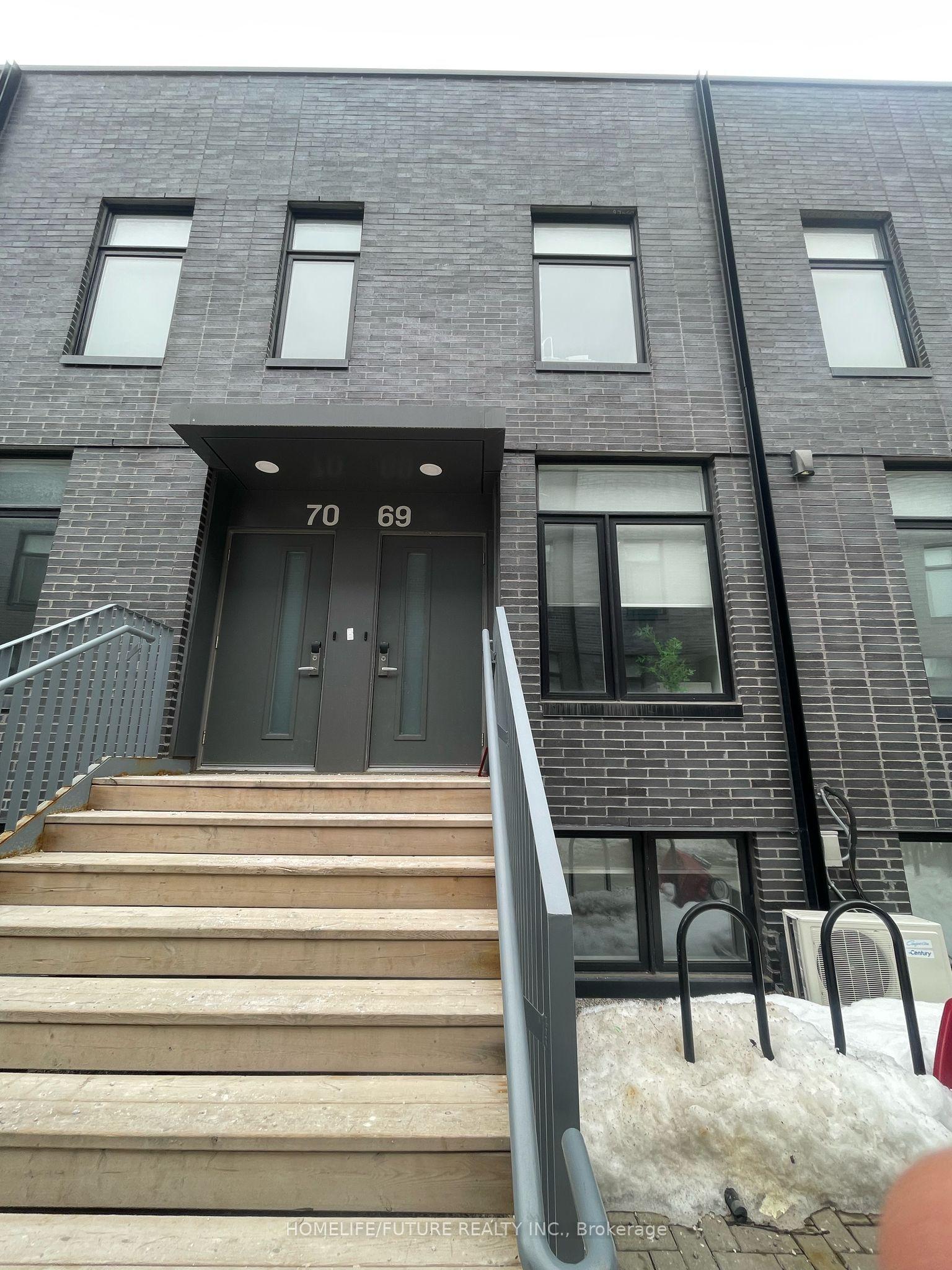 1760 Simcoe Street N 69 #69 — photo 1