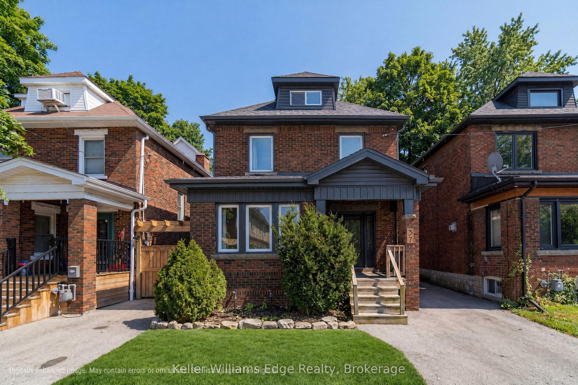37 Wexford Avenue S — photo 1