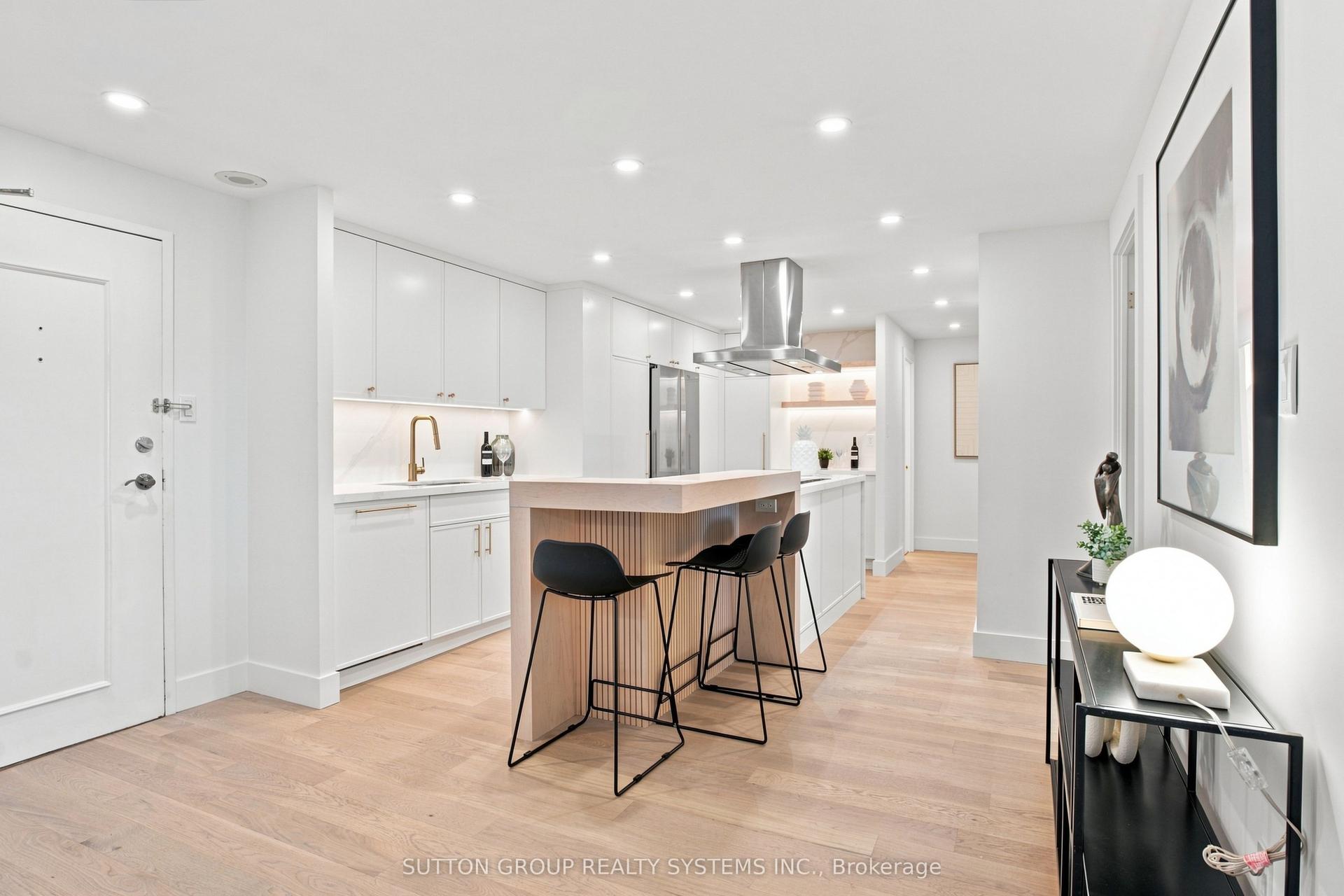 812 Burnhamthorpe Road 1504 #1504, Toronto — Condo for sale, photo 1
