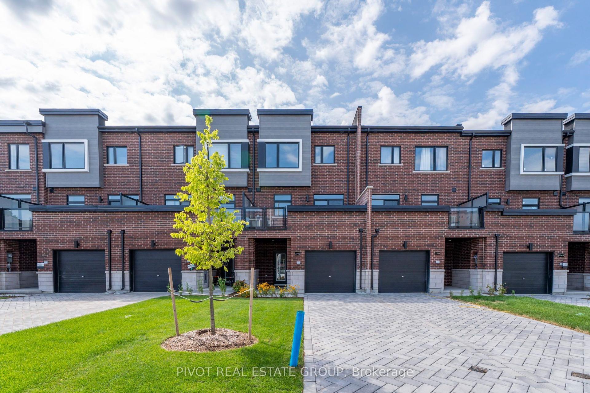 2748 Lawrence Avenue E, Toronto — Townhouse for sale, photo 1