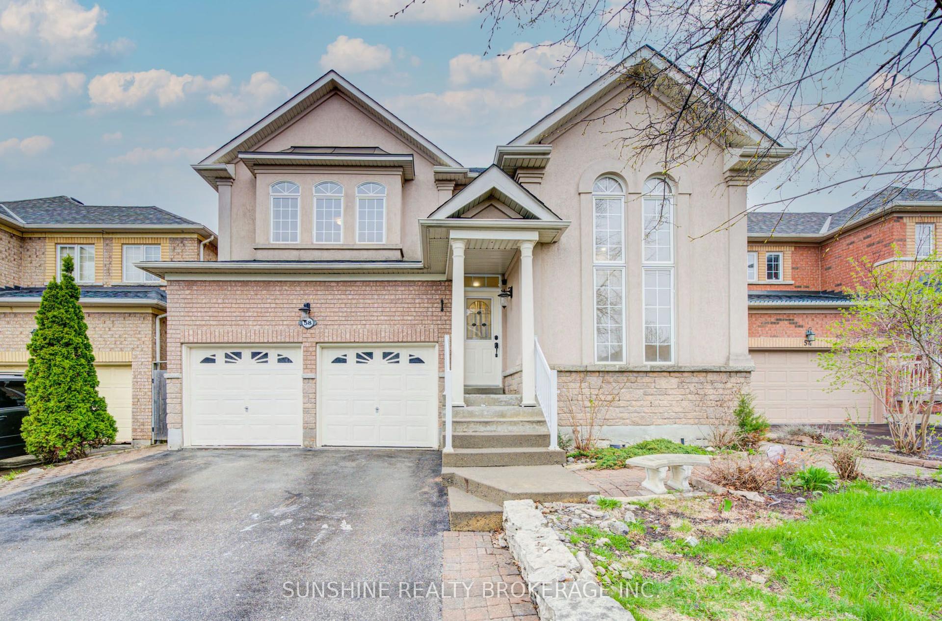 58 Chalone Crescent — photo 1
