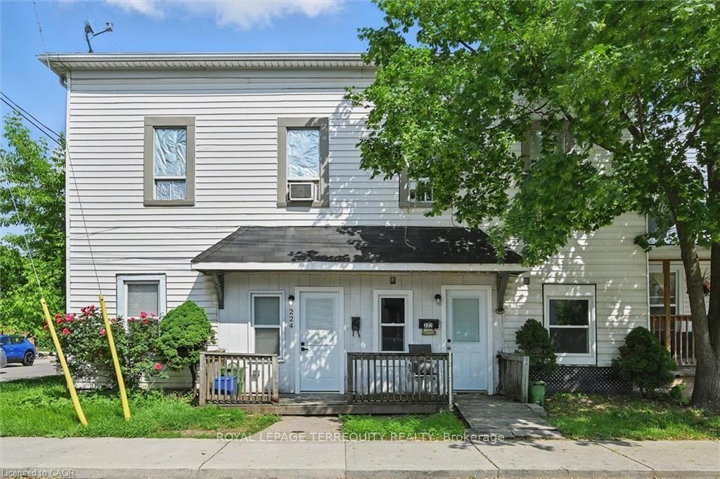 224 Rosslyn Avenue N — photo 1