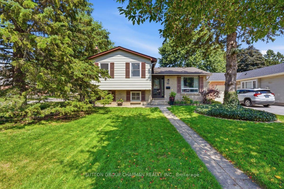99 Inverary Crescent, London North — Detached for sale, photo 1
