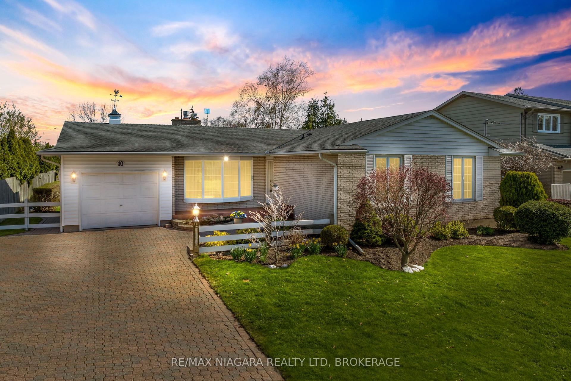 10 King's Grant Road — photo 1