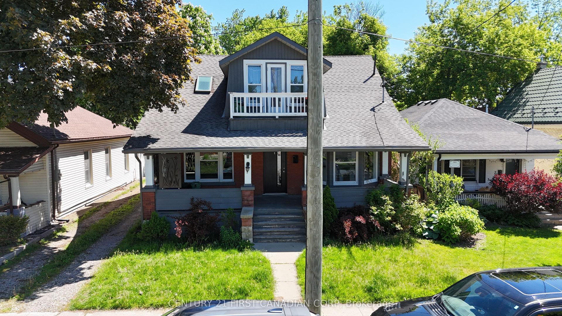 444 Dorinda Street Main floor #Main floor — photo 1