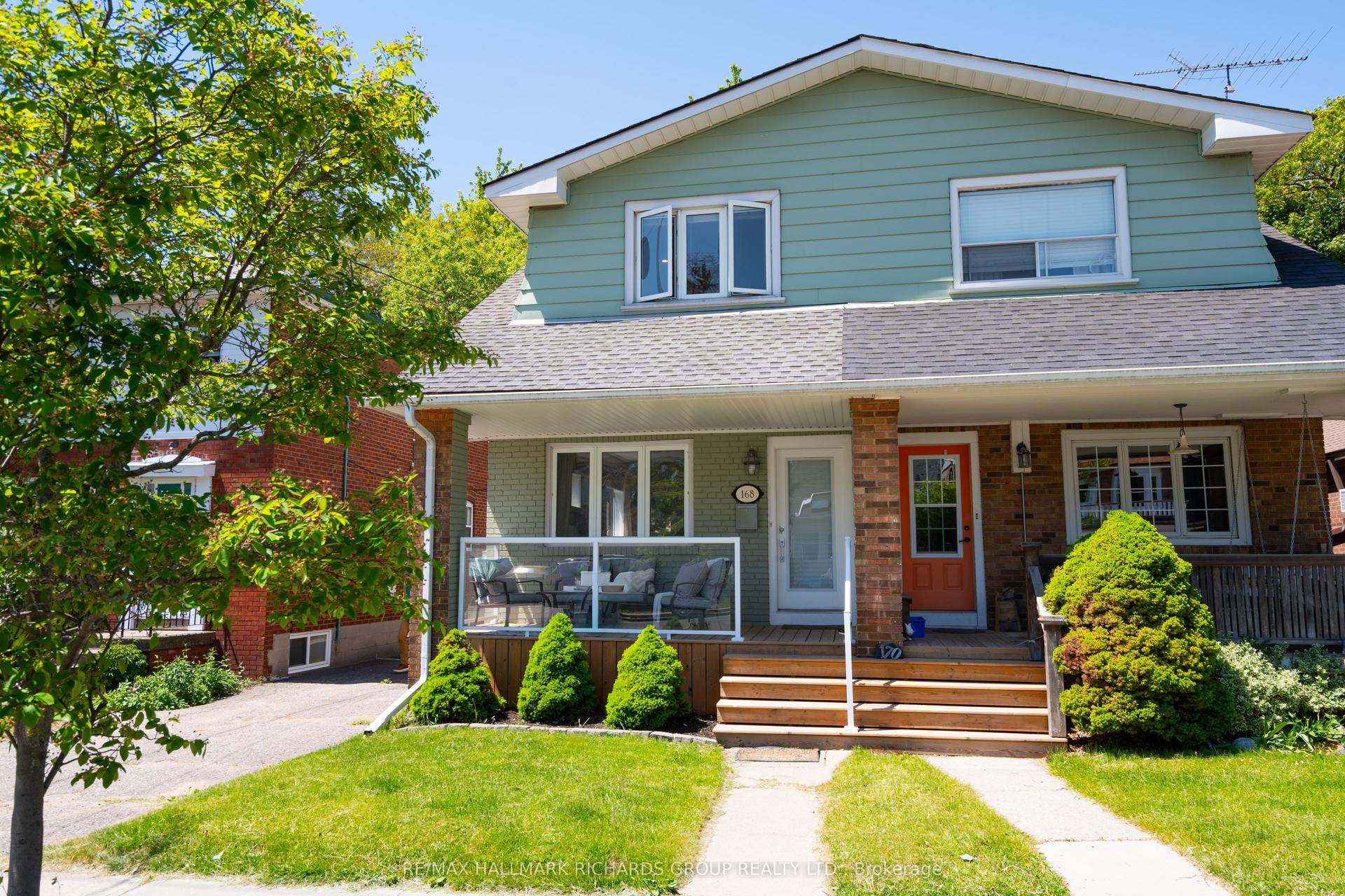 168 Blantyre Avenue — photo 1