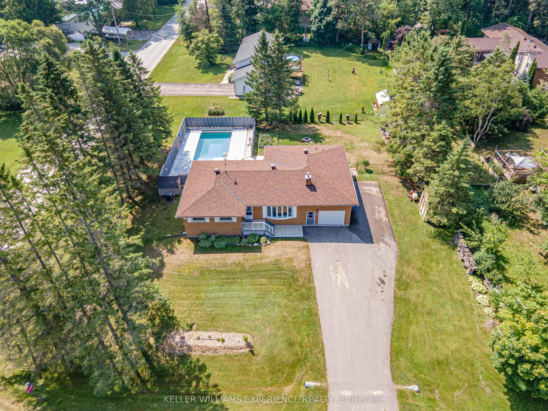 25 LAMERS Crescent, Clearview — Detached for sale, photo 1