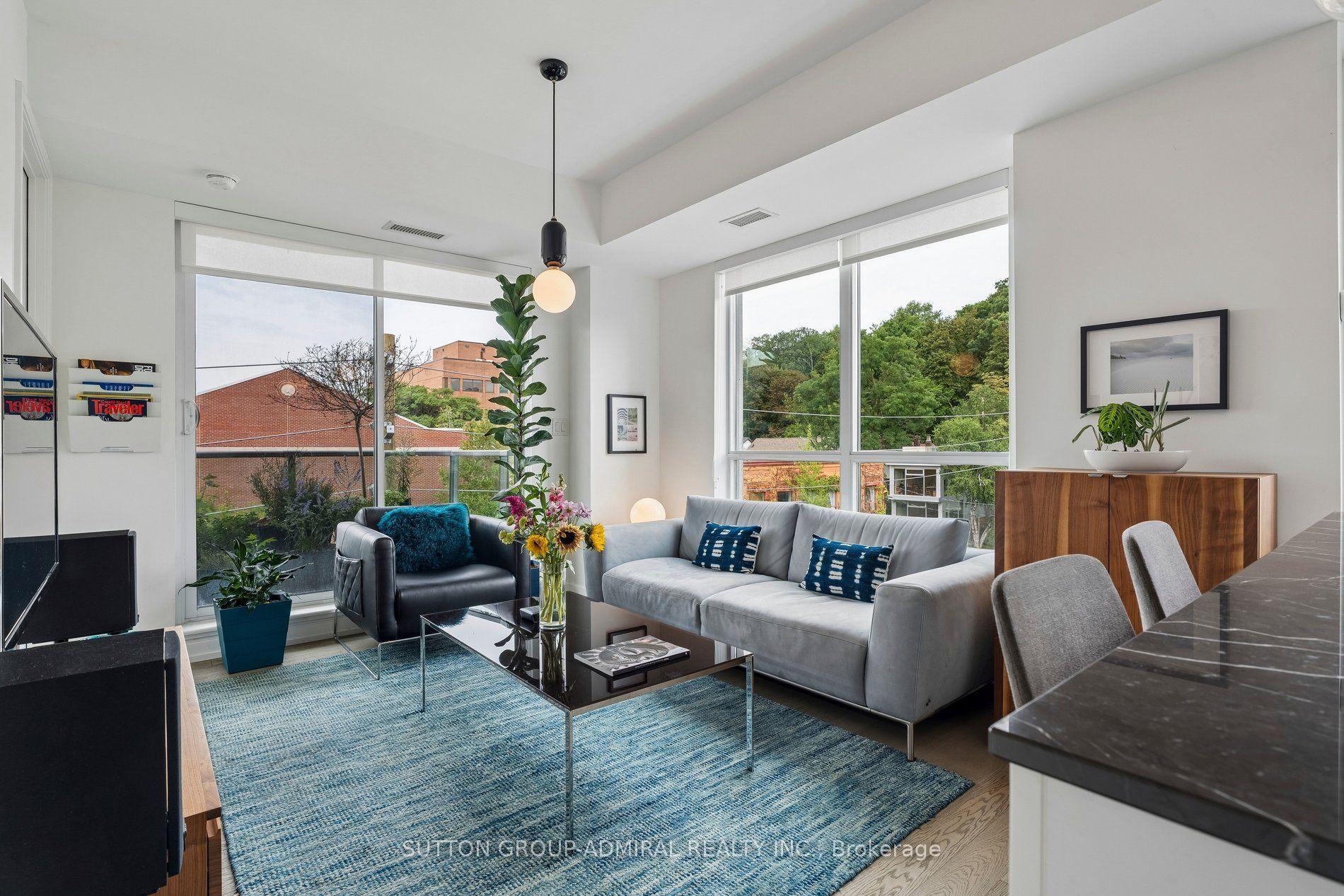 377 Madison Avenue 408 #408, Toronto — Condo for lease, photo 1