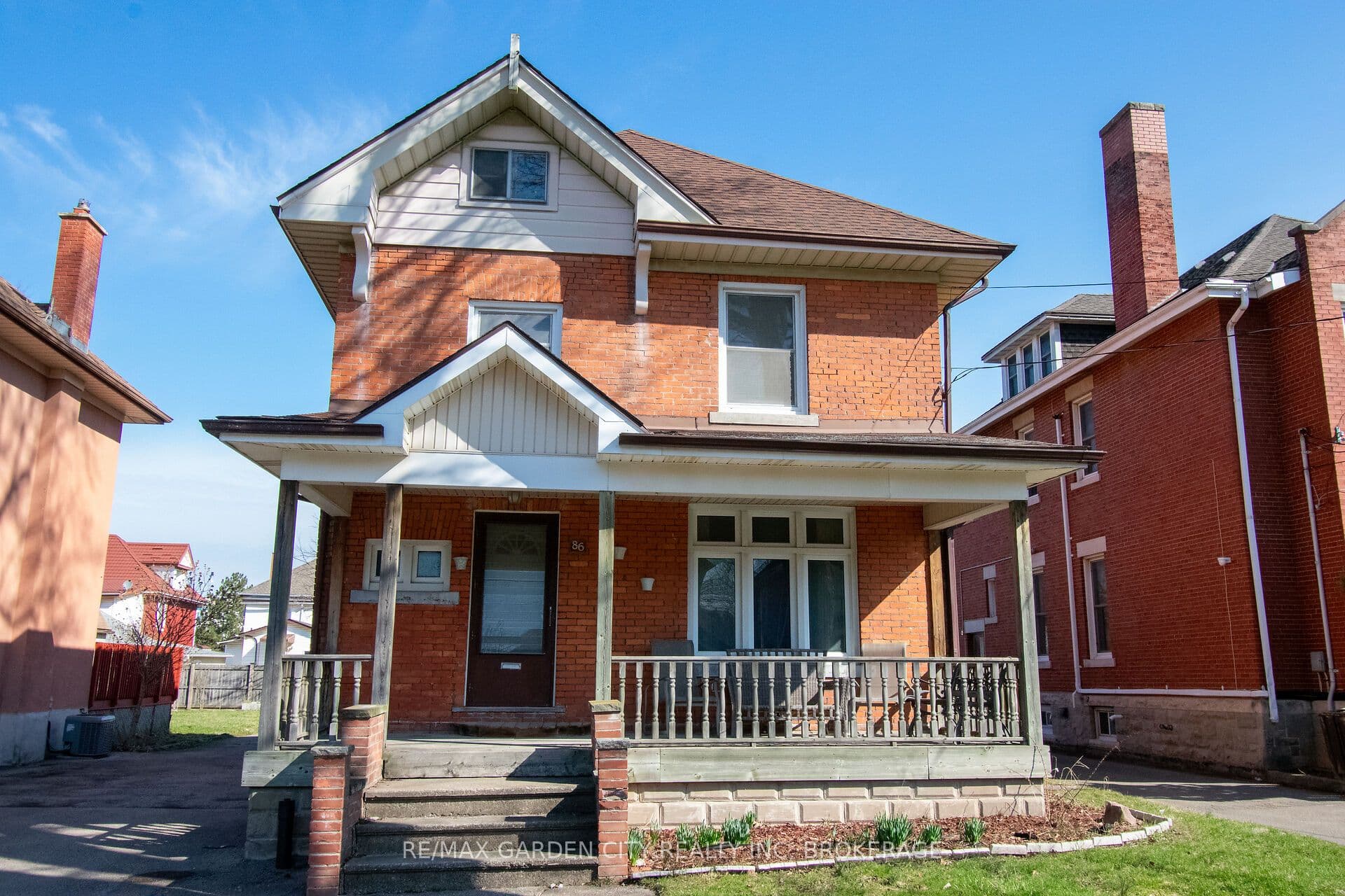 86 GRIFFITH Street — photo 1