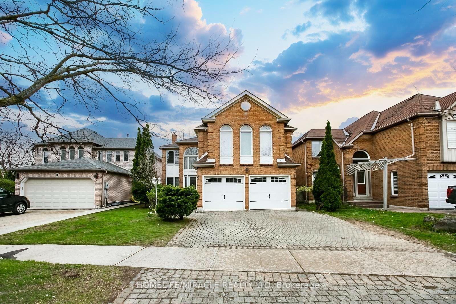 5 Butlermere Drive, Brampton — Detached for sale, photo 1
