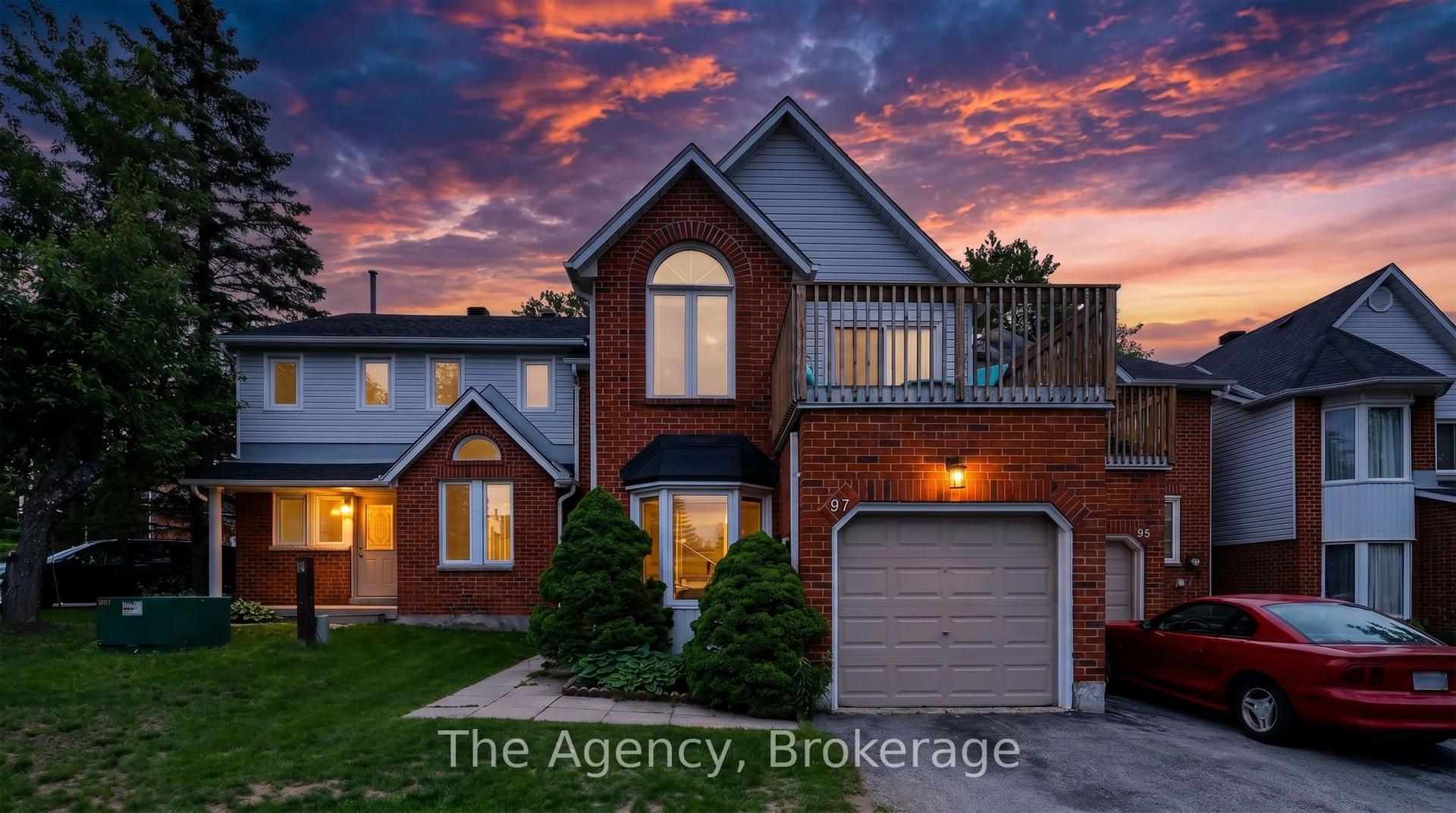 97 Shoreline Drive, Bracebridge — Condo Town for sale, photo 1