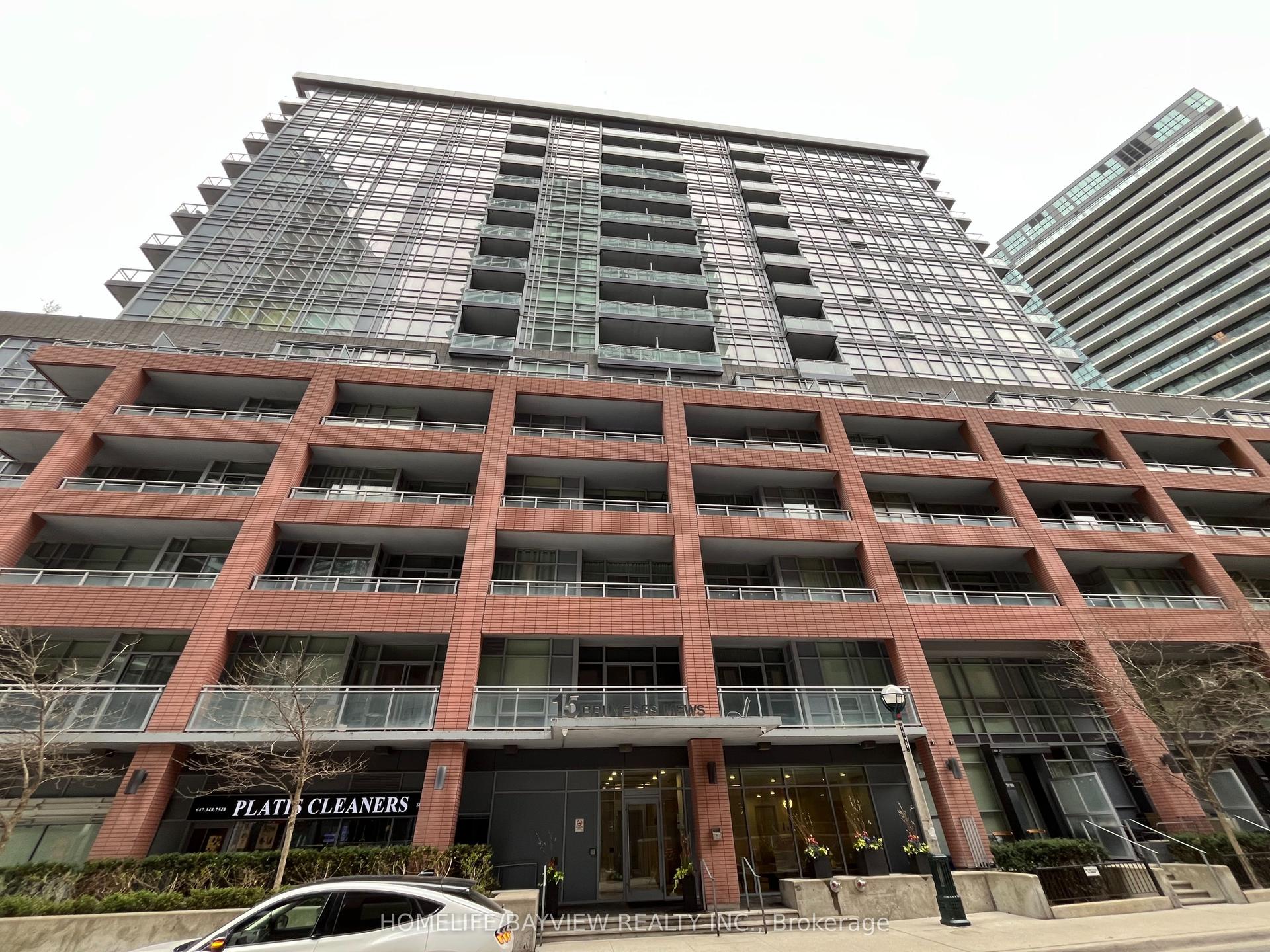 15 Bruyeres Mews Drive 1011 #1011 — photo 1
