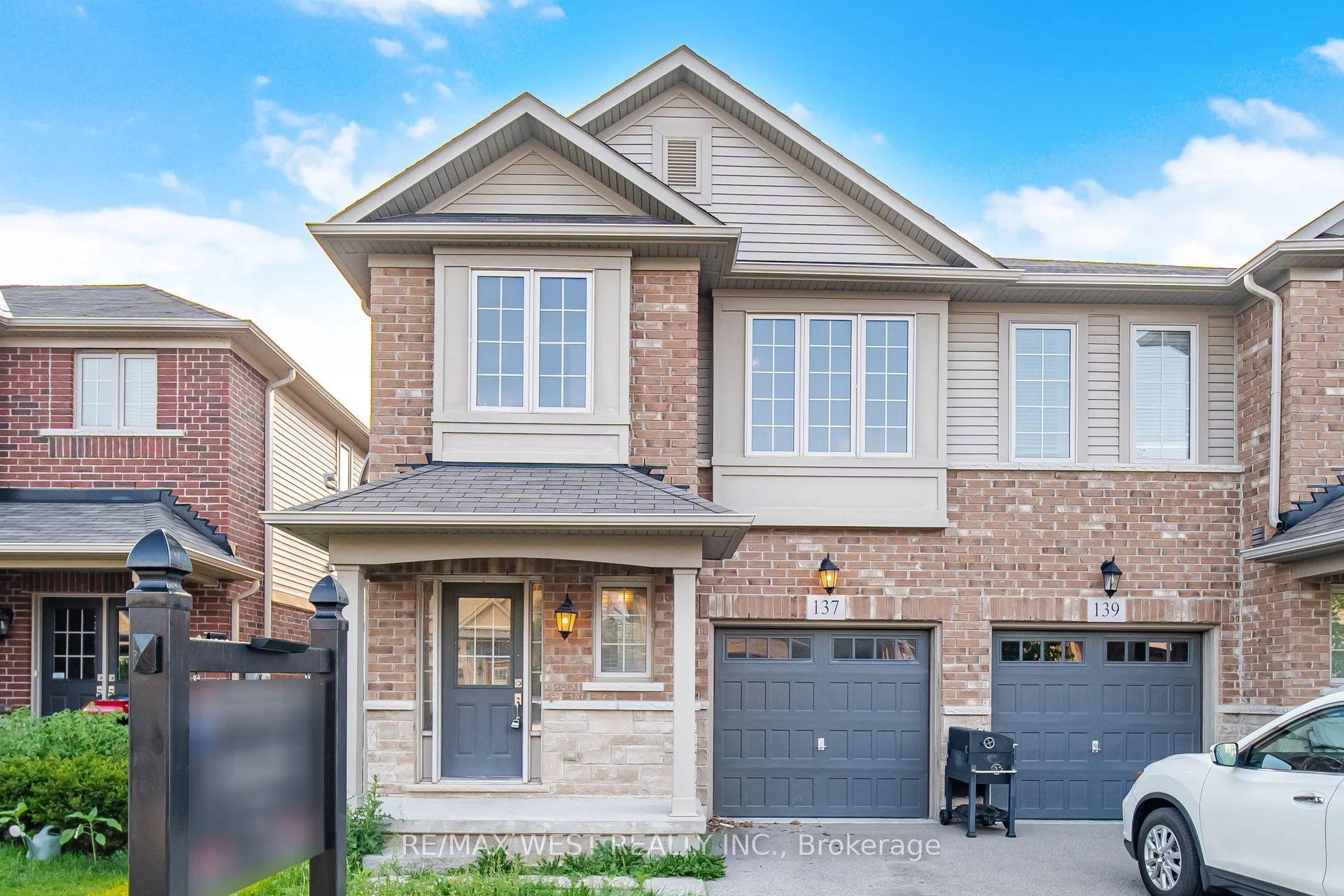 137 Echovalley Drive, Hamilton — Semi-Detached for sale, photo 1