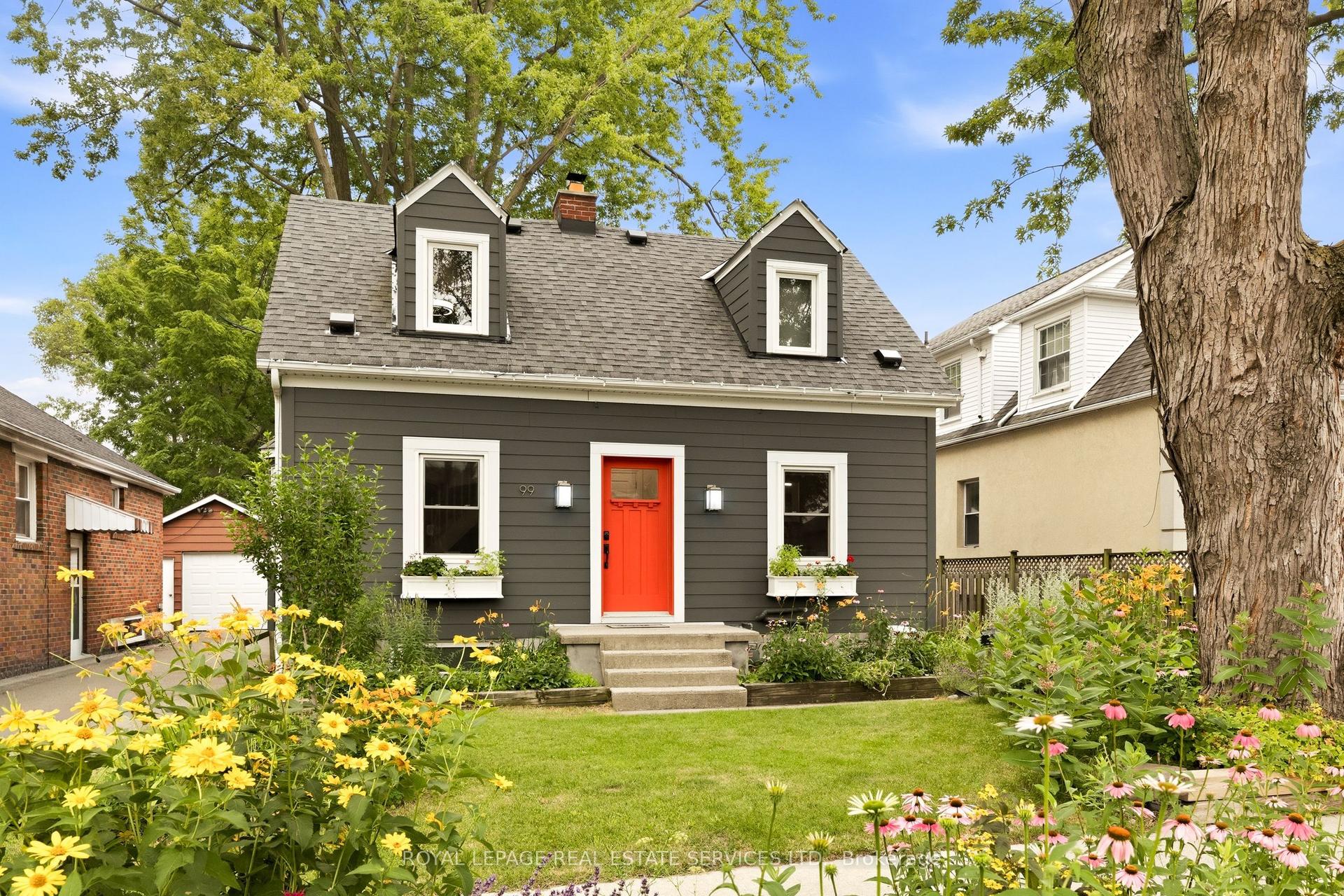 99 Foch Avenue, Toronto — Detached for sale, photo 1