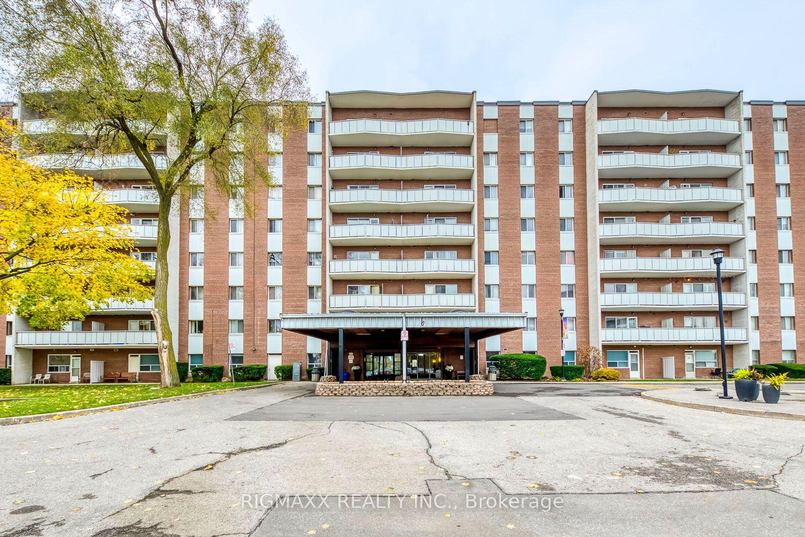 1660 Bloor Street 801 #801 — photo 1