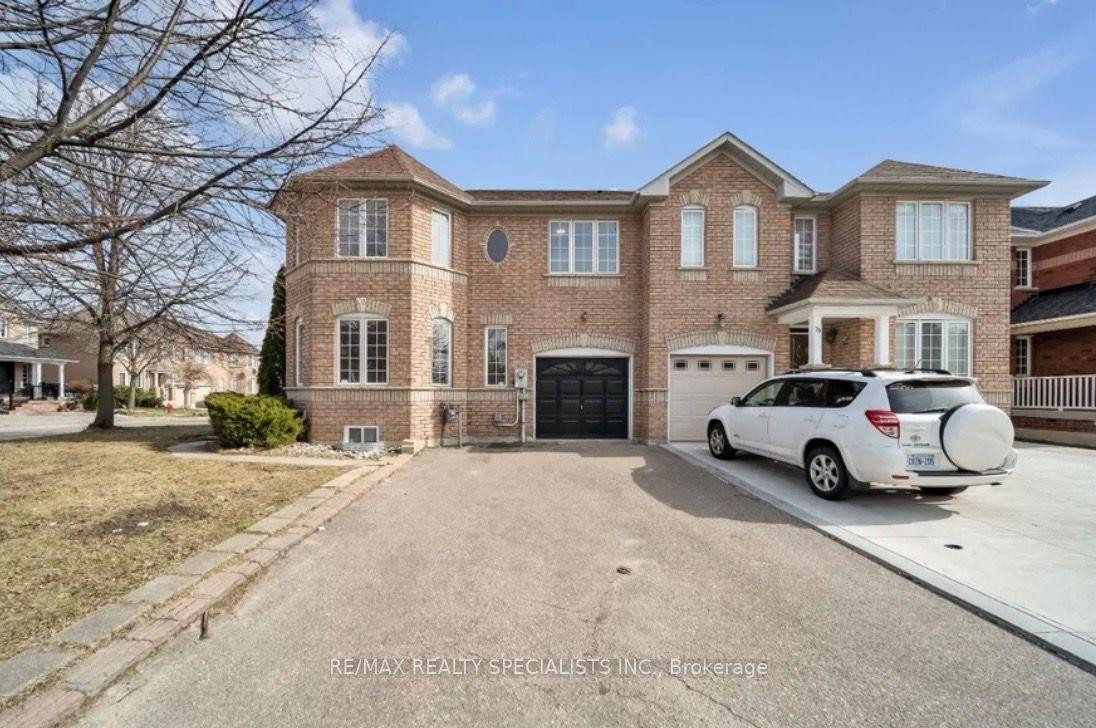 31 Bramcedar Crescent — photo 1