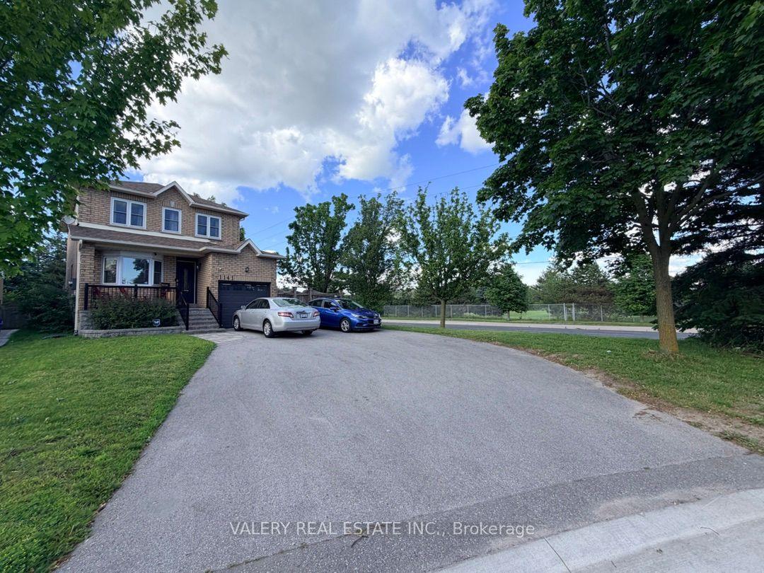 1141 Beaver Valley Crescent 1 #1 — photo 1