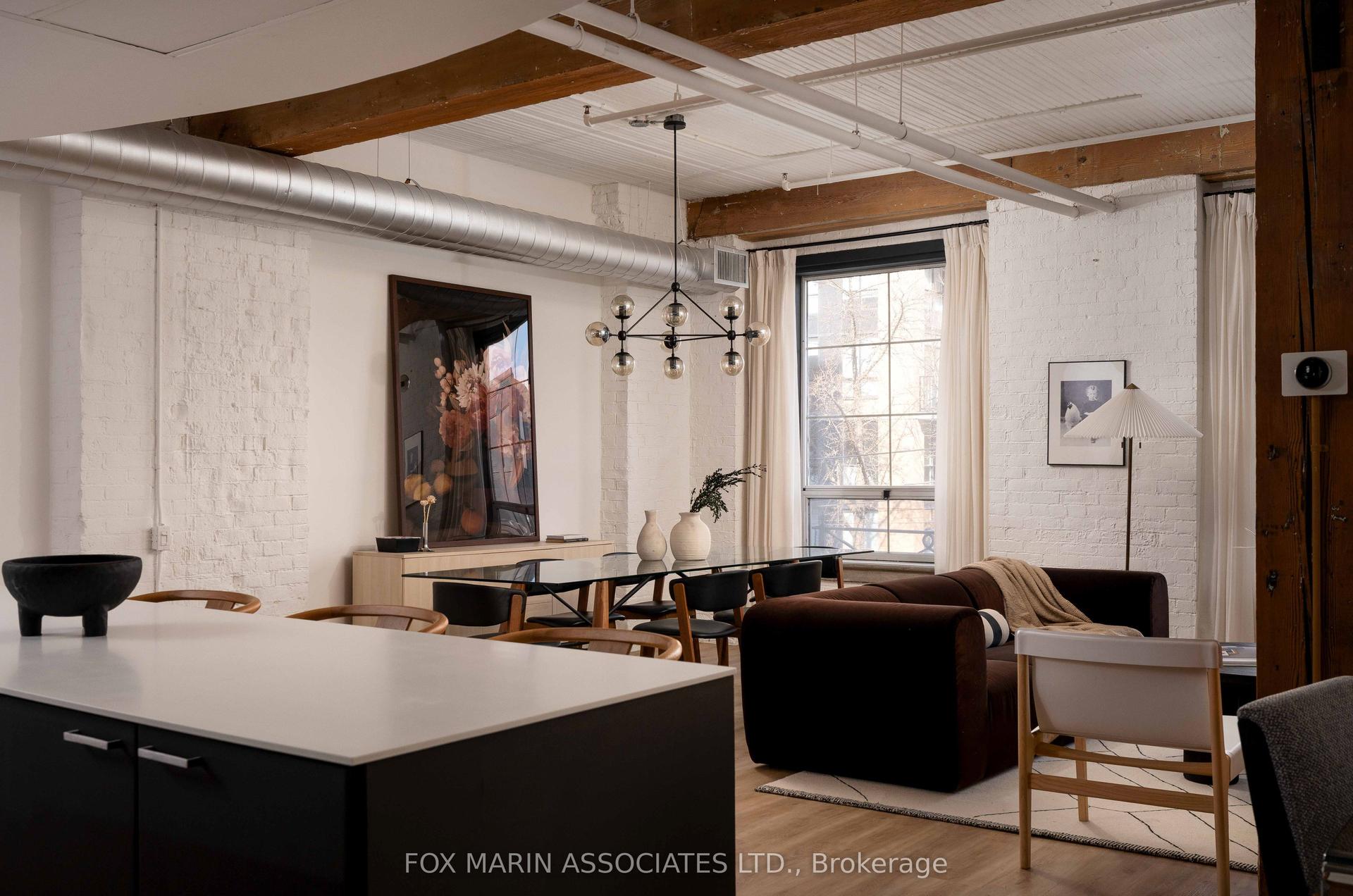 781 King Street W 302 #302 — photo 1