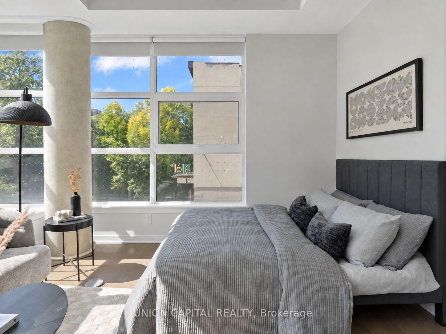 10 Willison Square 202 #202, Toronto — Condo for sale, photo 1