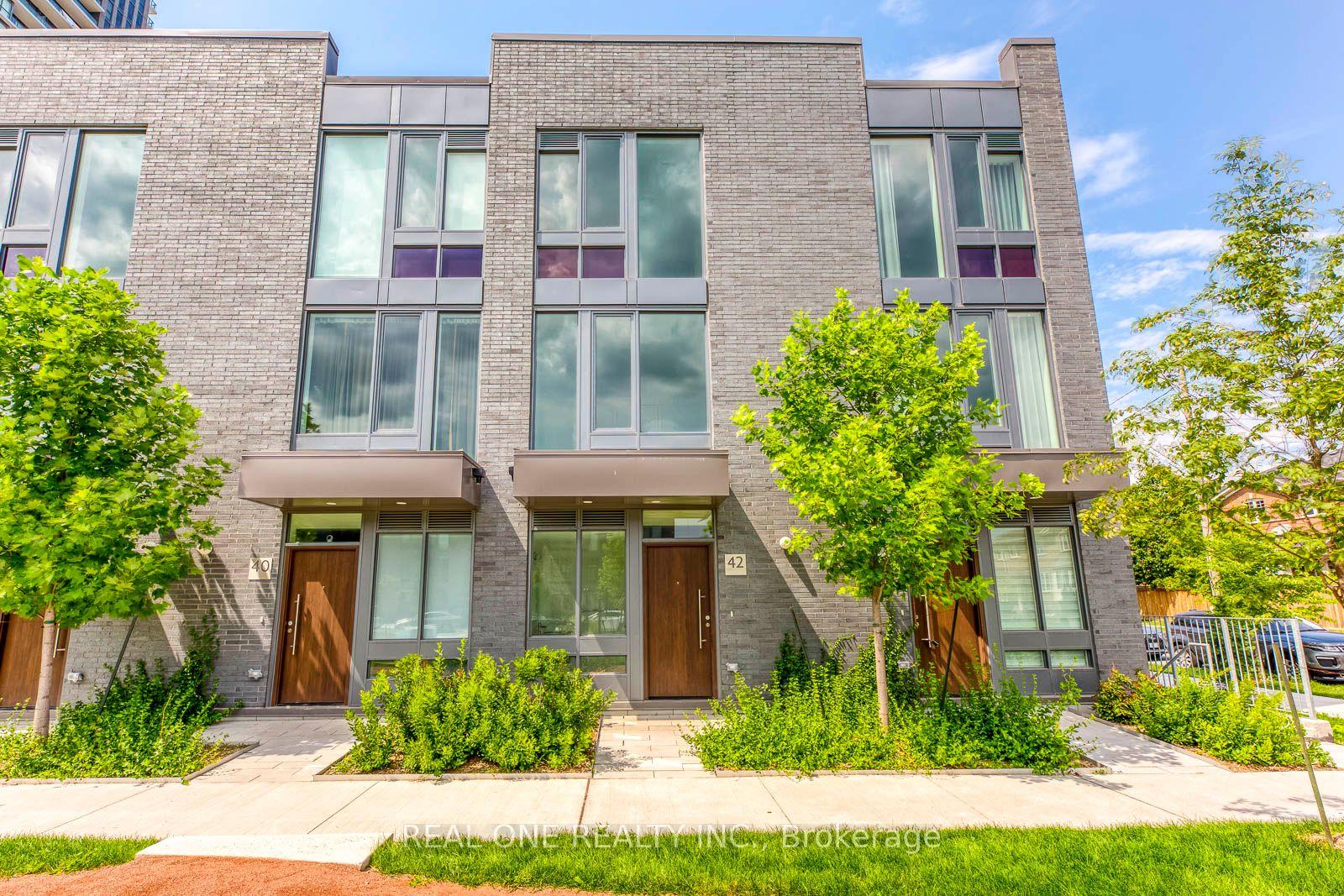 42 Sonic Way, Toronto — Condo Town for lease, photo 1
