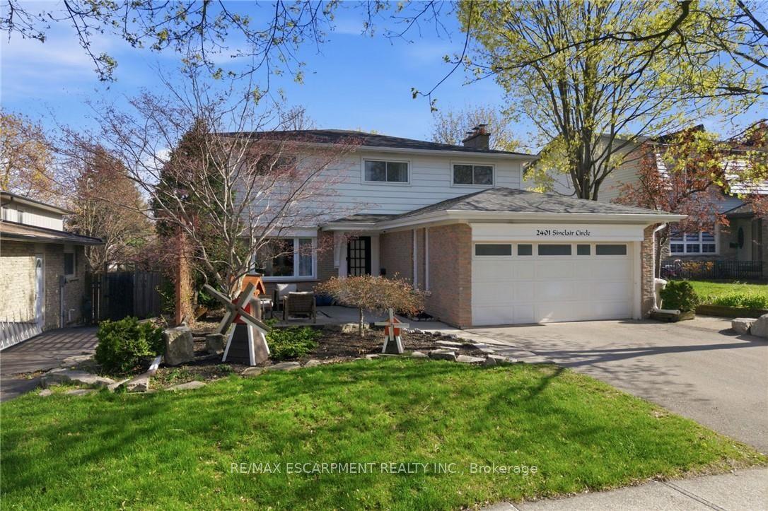 2401 SINCLAIR Circle — photo 1