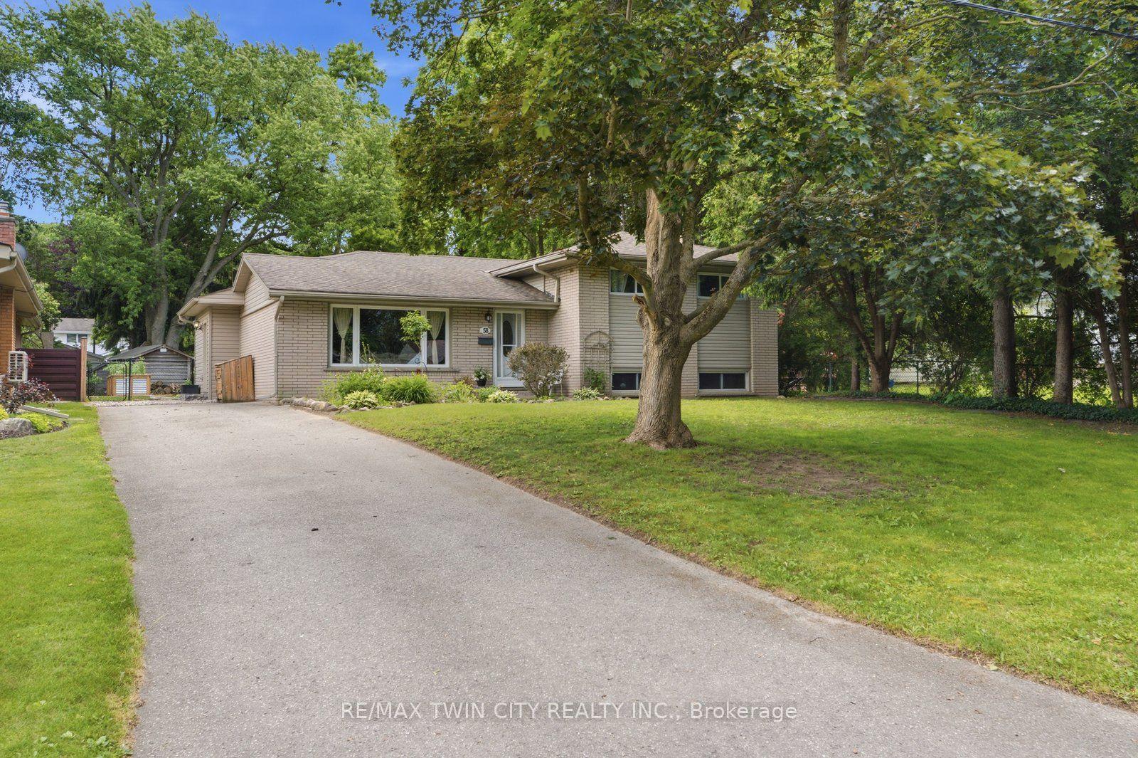 58 Kinnard Road, Brantford — Detached for sale, photo 1