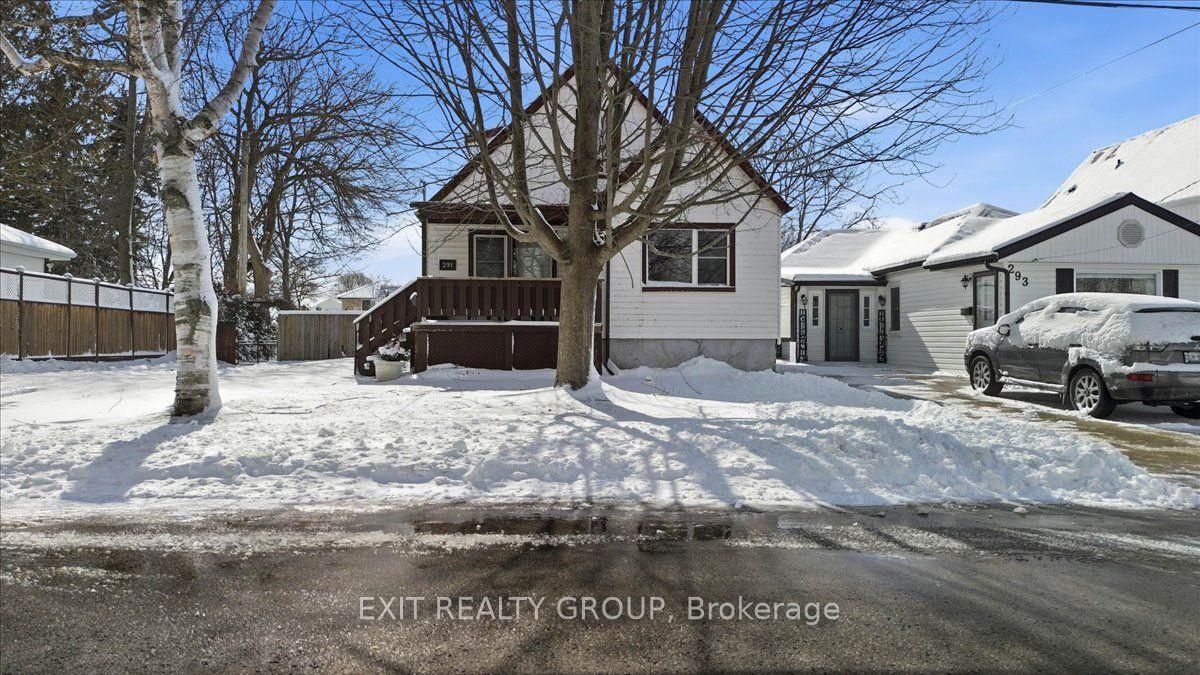 291 Tweed Street — photo 1