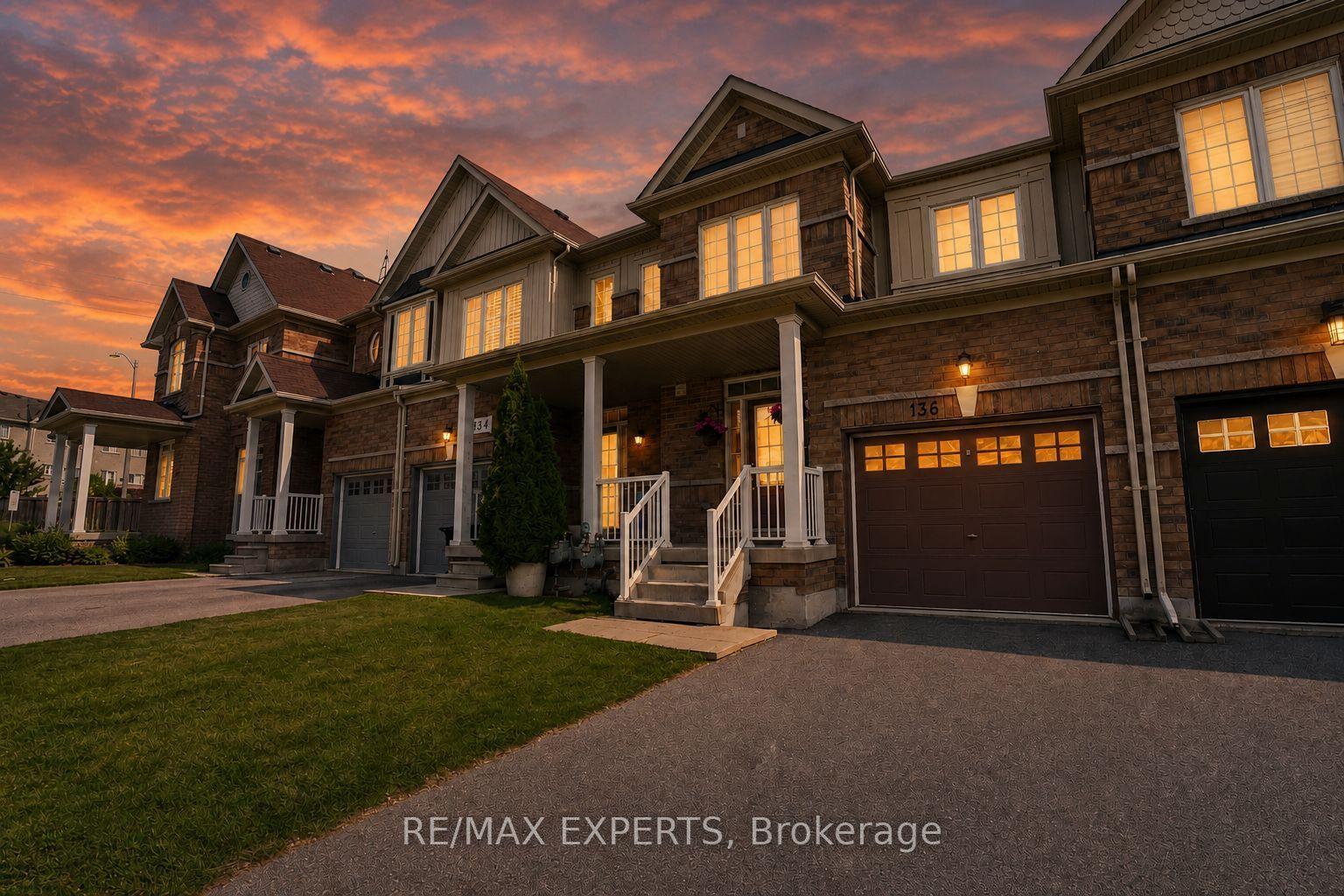 136 Matthewson Avenue, Bradford West Gwillimbury — Townhouse for sale, photo 1