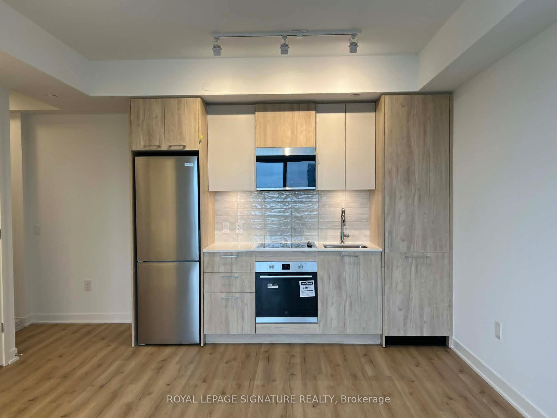 10 Oak Street 2309 #2309, Toronto — Condo for lease, photo 1