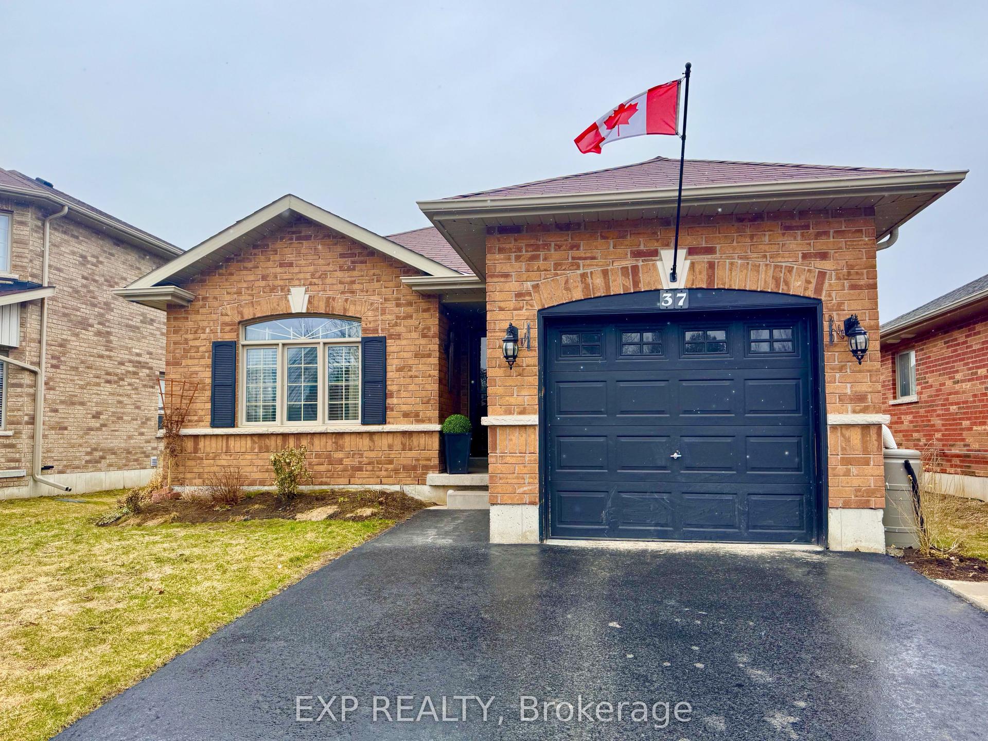 37 White Hart Lane, Trent Hills — Detached for sale, photo 1