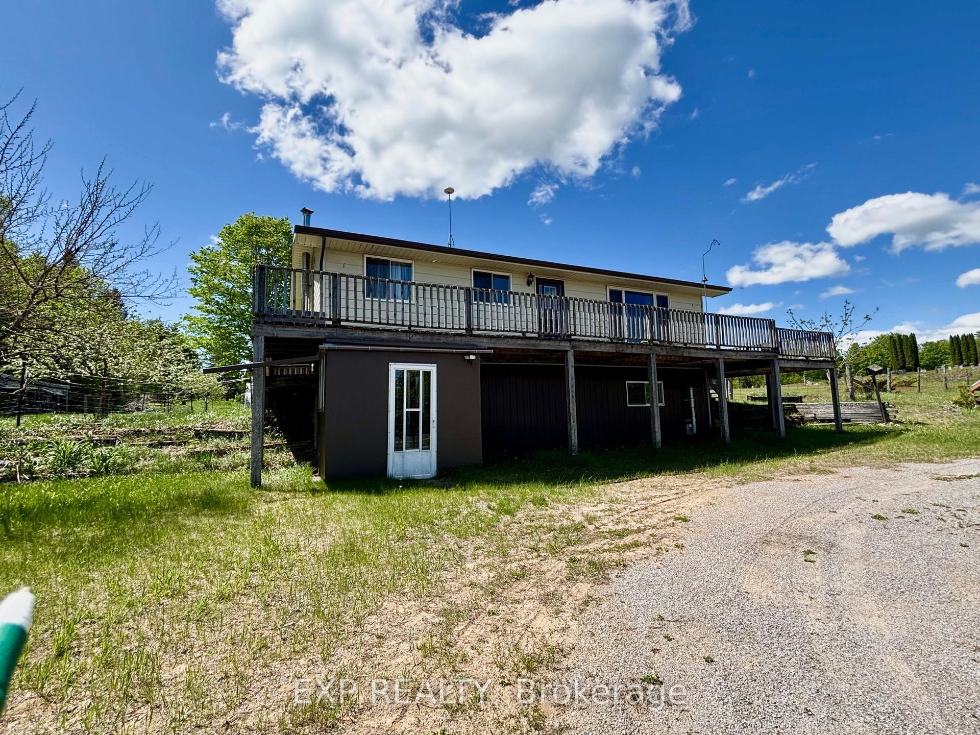 2527 Matawatchan Road — photo 1