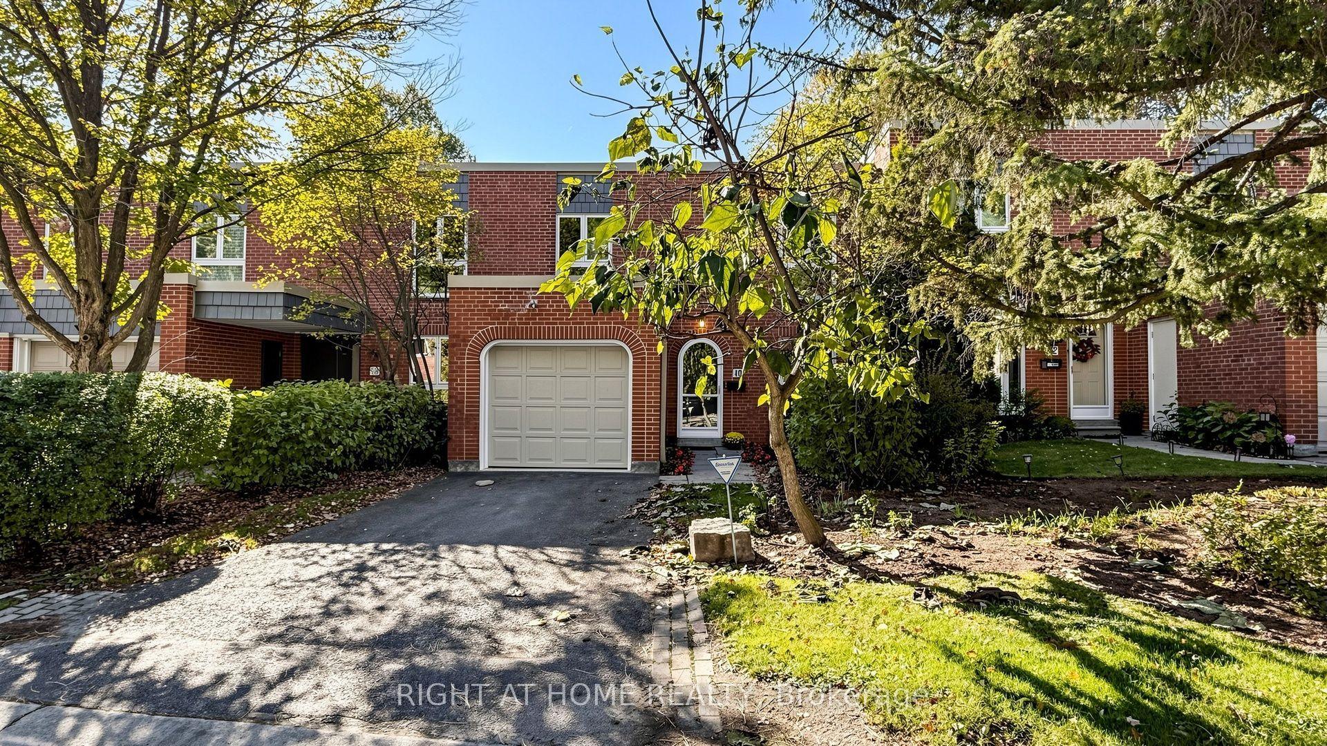 40 Snowshoe Mill Way, Toronto — Condo Town for sale, photo 1
