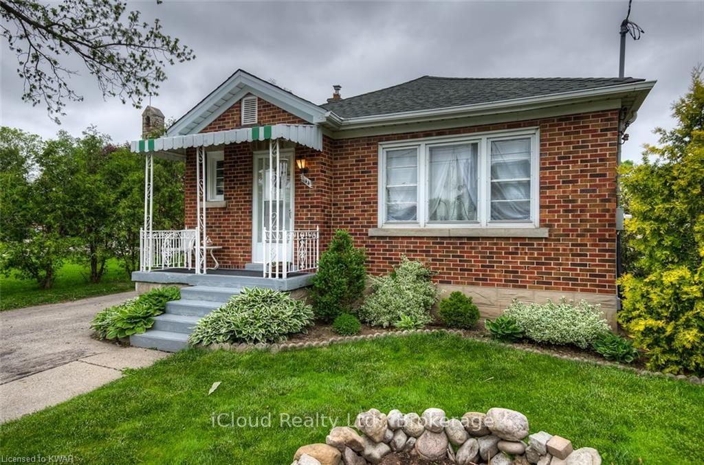 444 Stirling Avenue S, Kitchener — Detached for sale, photo 1