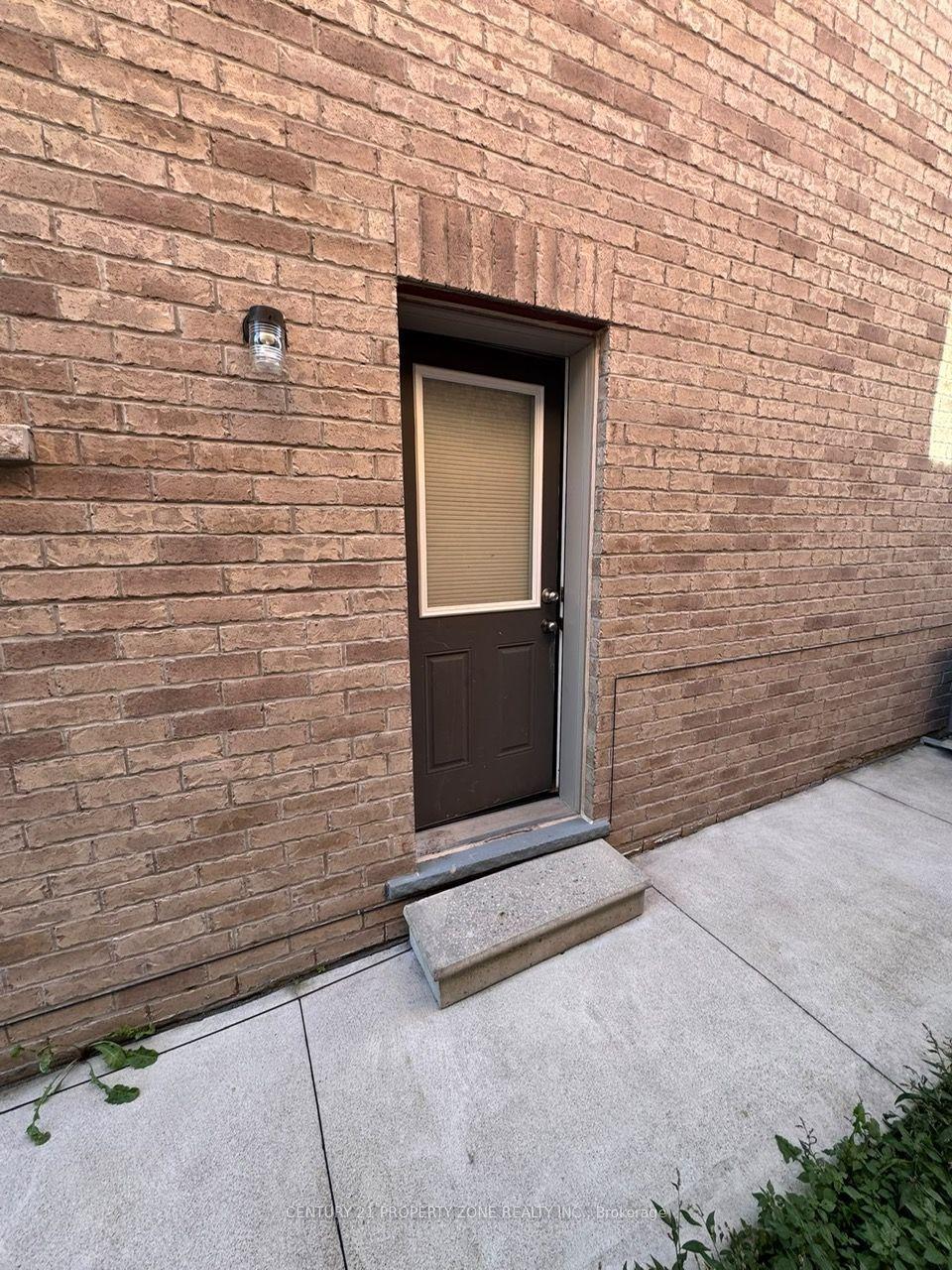 84 Speedwell Street, Brampton — Semi-Detached for lease, photo 1