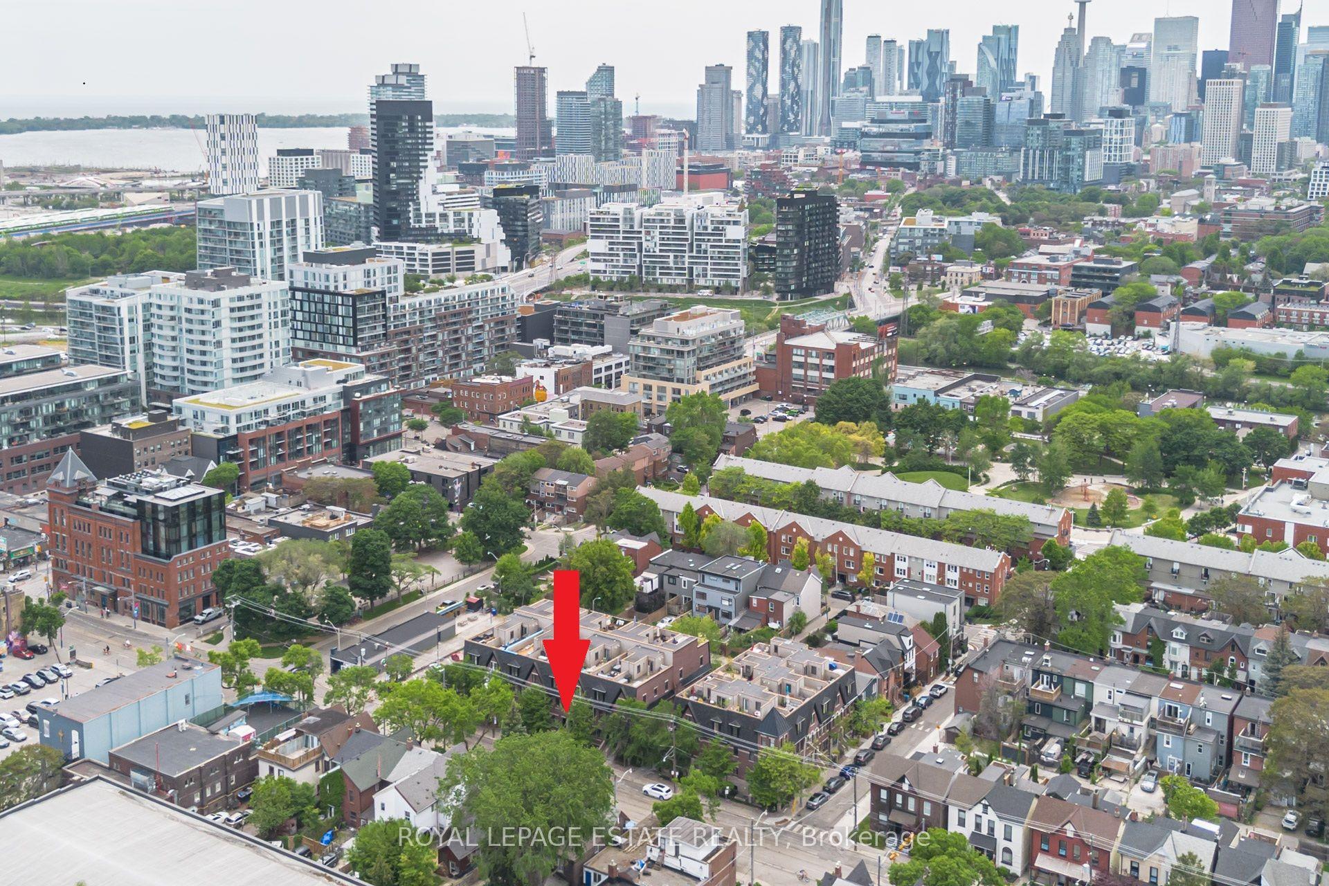 140 Broadview Avenue 32 #32, Toronto — Condo Town for sale, photo 1