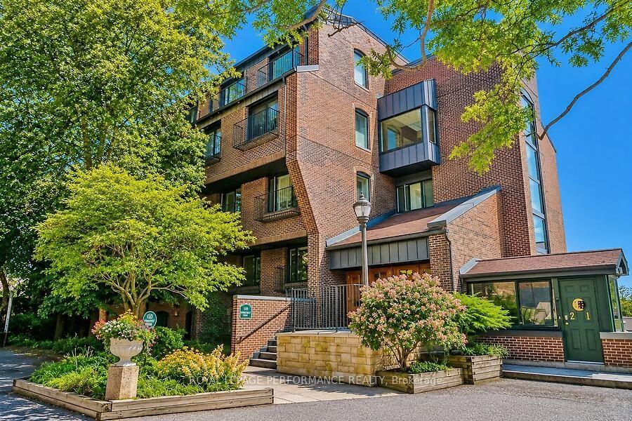 135 Springfield Avenue 10 #10, New Edinburgh - Lindenlea — Condo for sale, photo 1