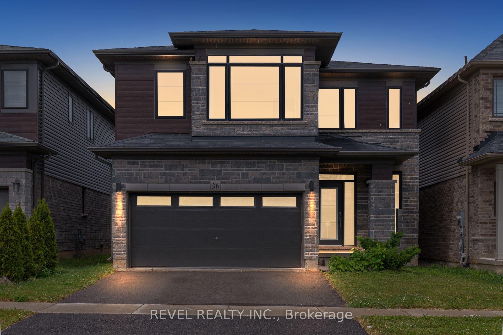 36 Ladd Avenue — photo 1