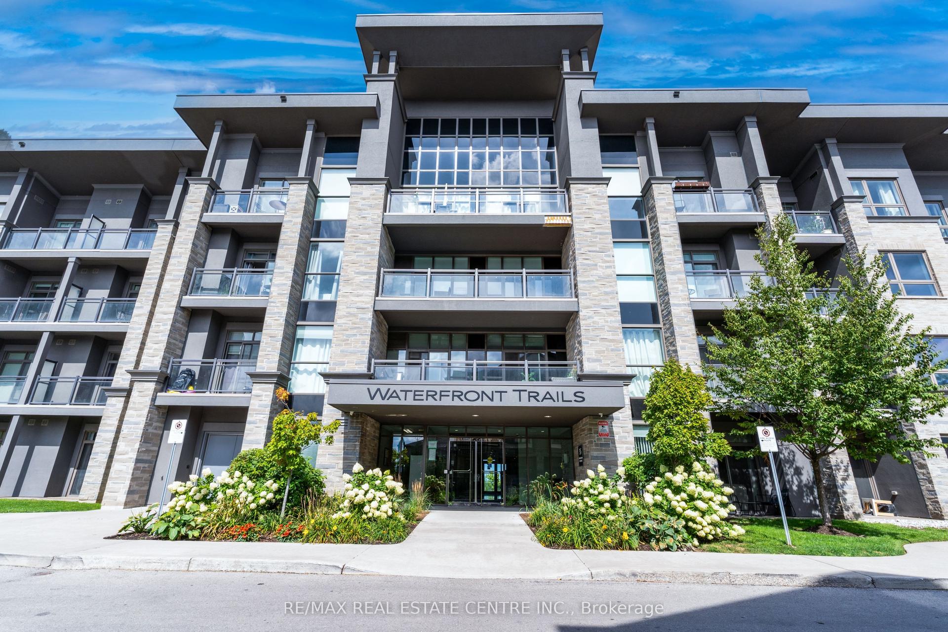 35 Southshore Crescent 413 #413 — photo 1