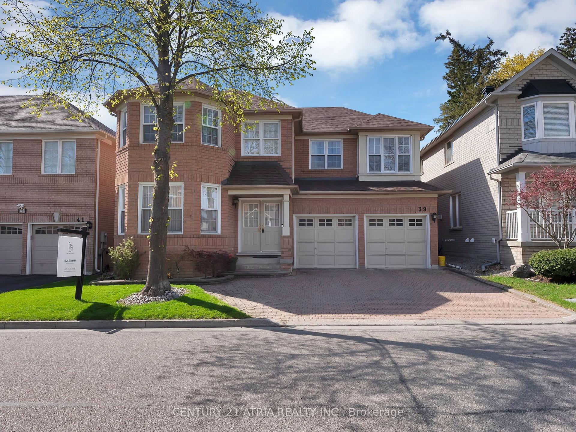 39 Saxony Drive — photo 1