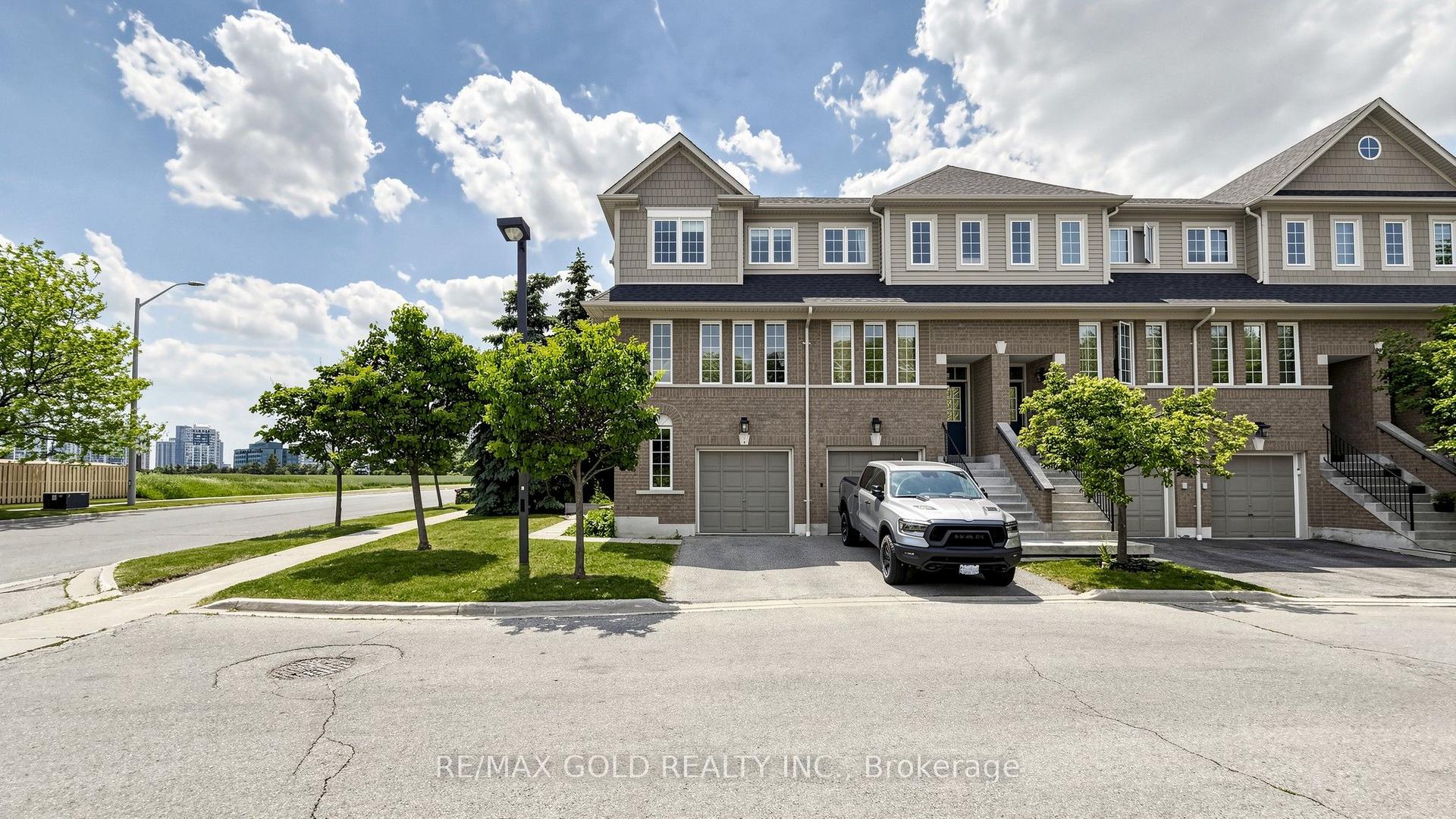 4950 Albina Way 182 #182 — photo 1