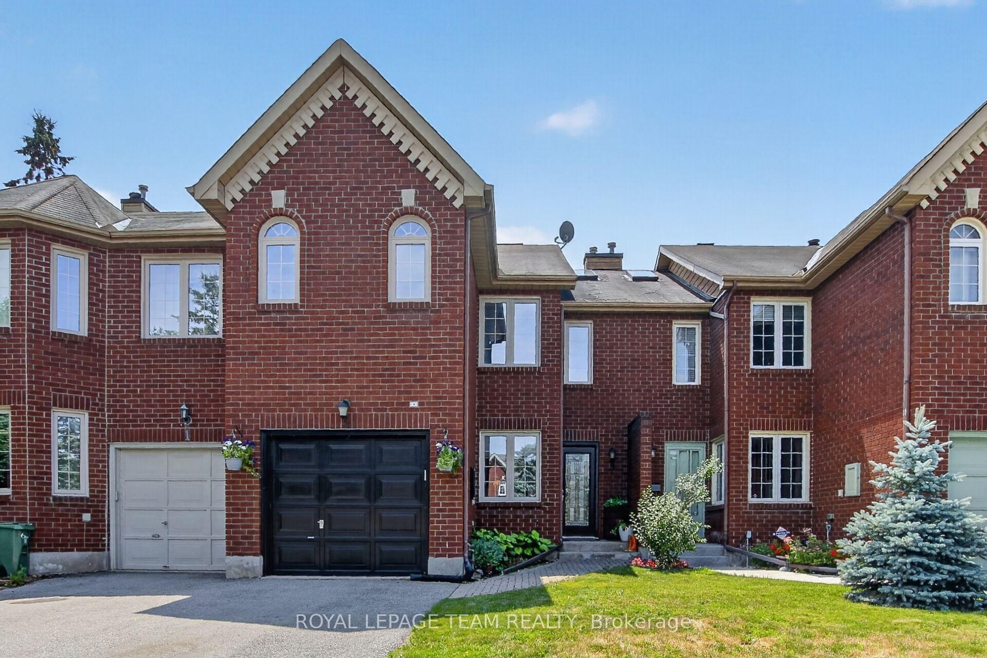 3 Hepburn Court, Kanata — Townhouse for sale, photo 1